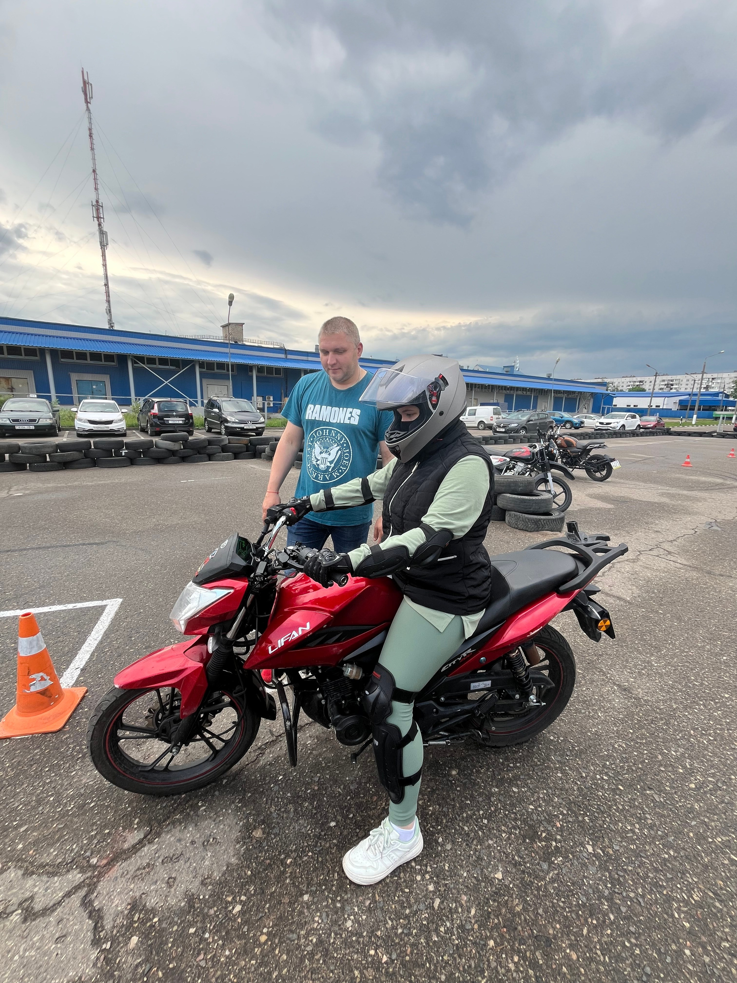 ТРЕНИРОВКИ. МОТОШКОЛА в городе Витебске. Обучение категории А и А1