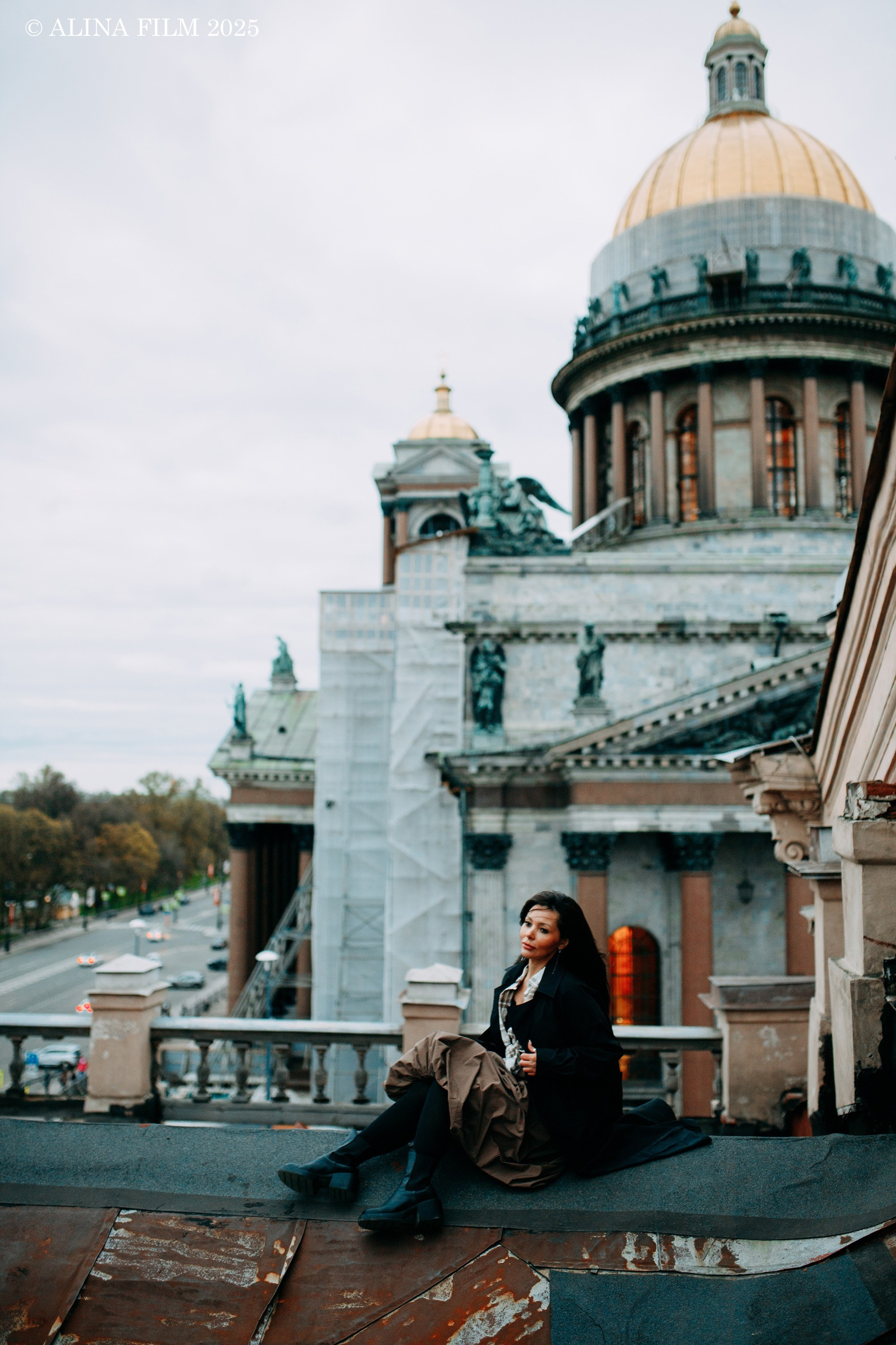 Фотосессия на крыше у Исаакиевского собора. Фотограф в Санкт-Петербурге Alina Film