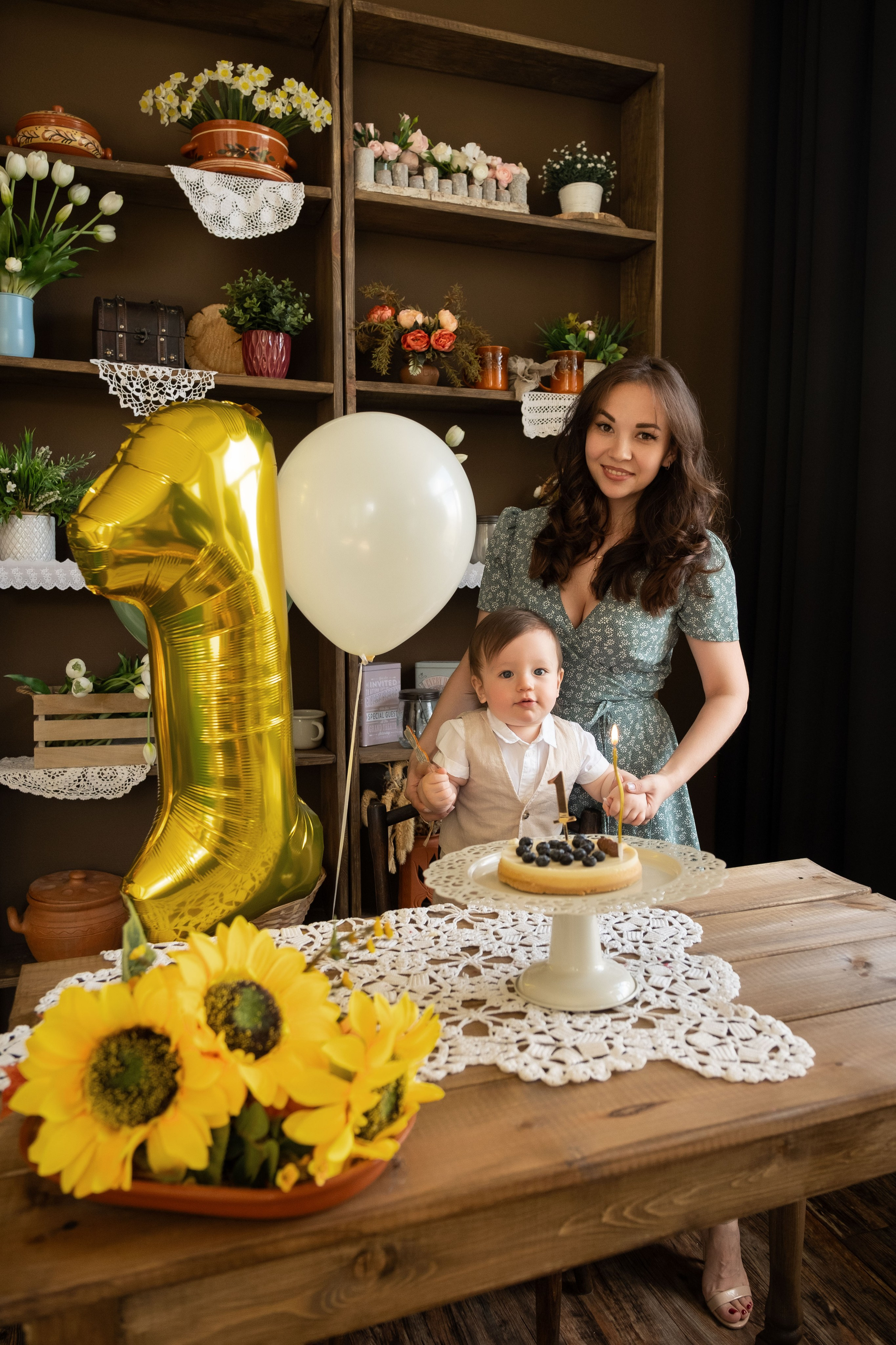 Семейные студийные фотосессии, дни рождения. Фотограф беременности Демочкина Елена