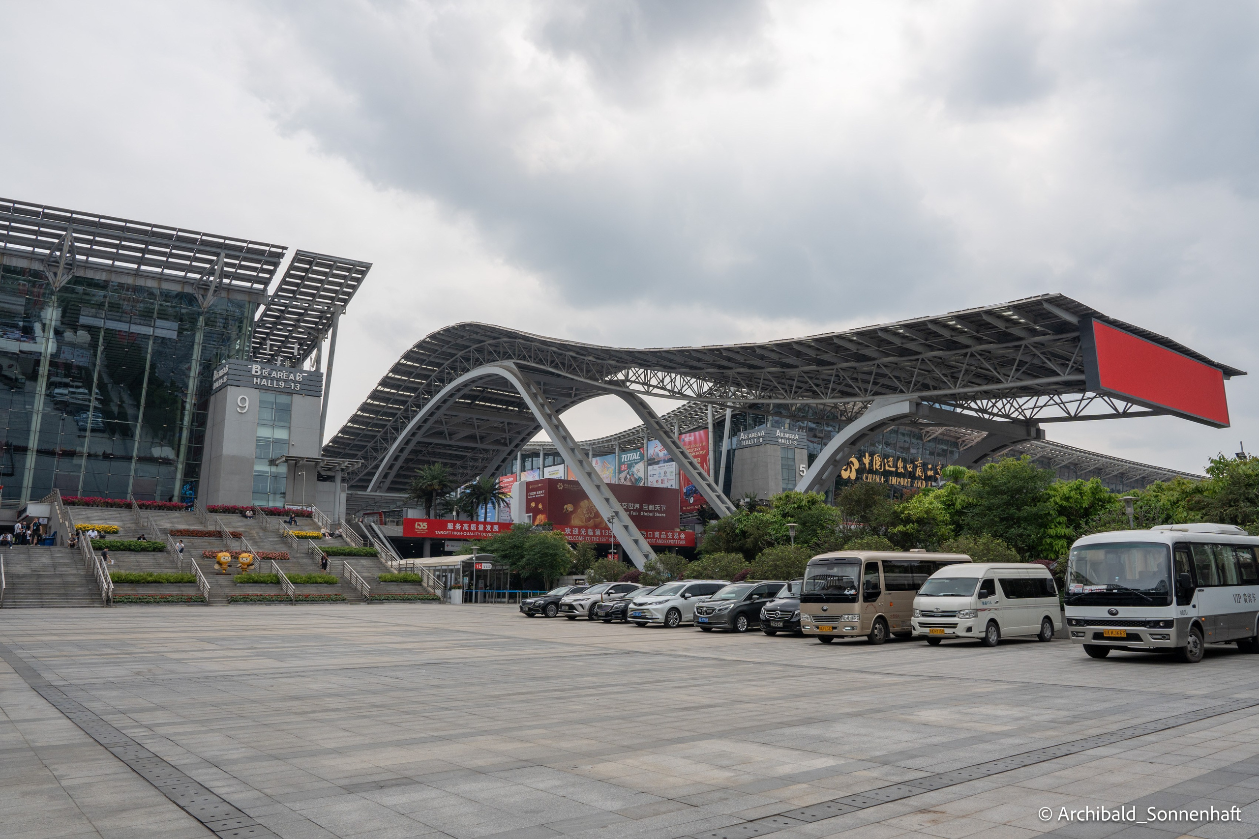 Short trip to Canton fair. Photographer in Guangzhou, China. Archibald Sonnenhaft