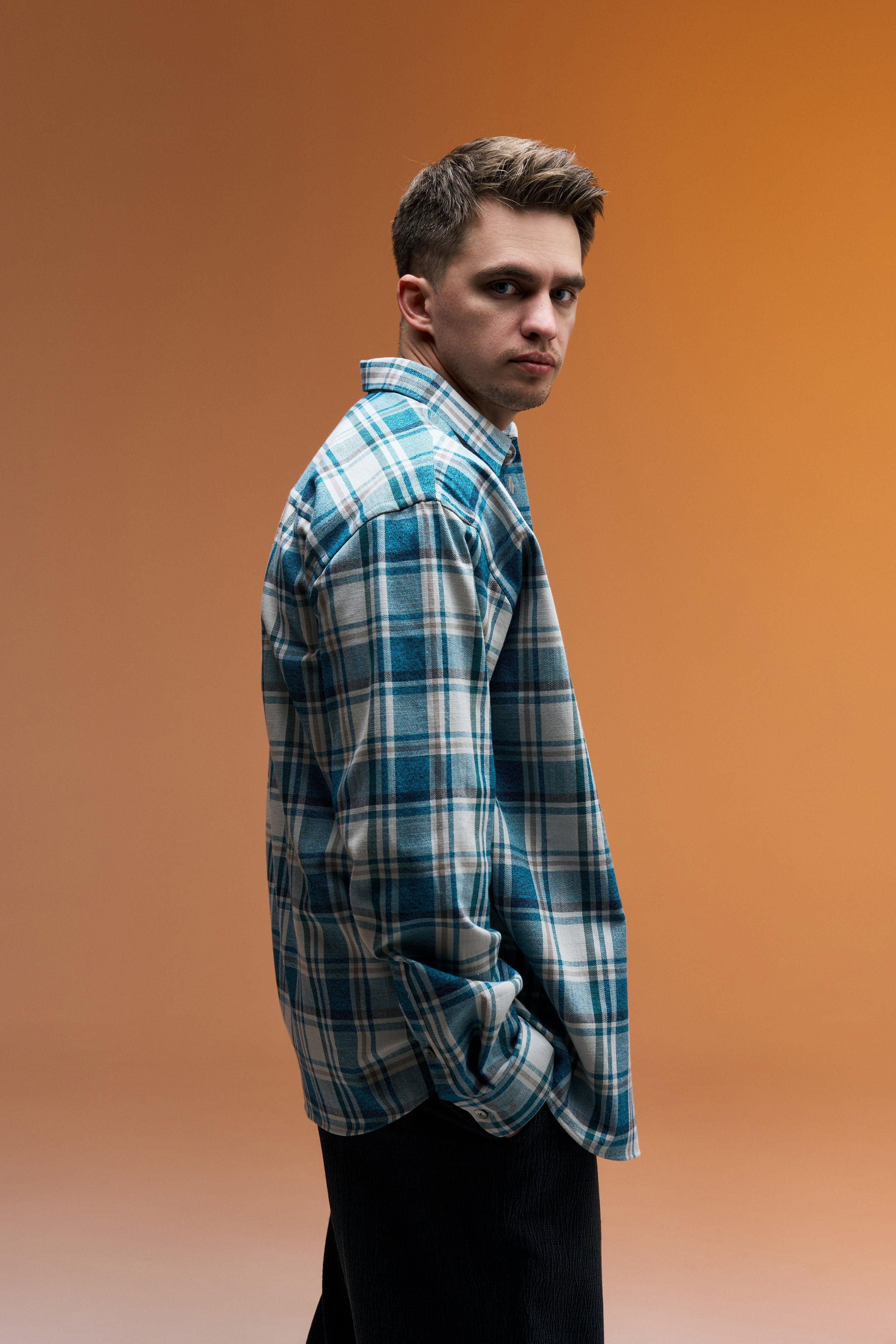 Студийная для бренда. Иван Упоров — фотограф, рилсмейкер чебоксары