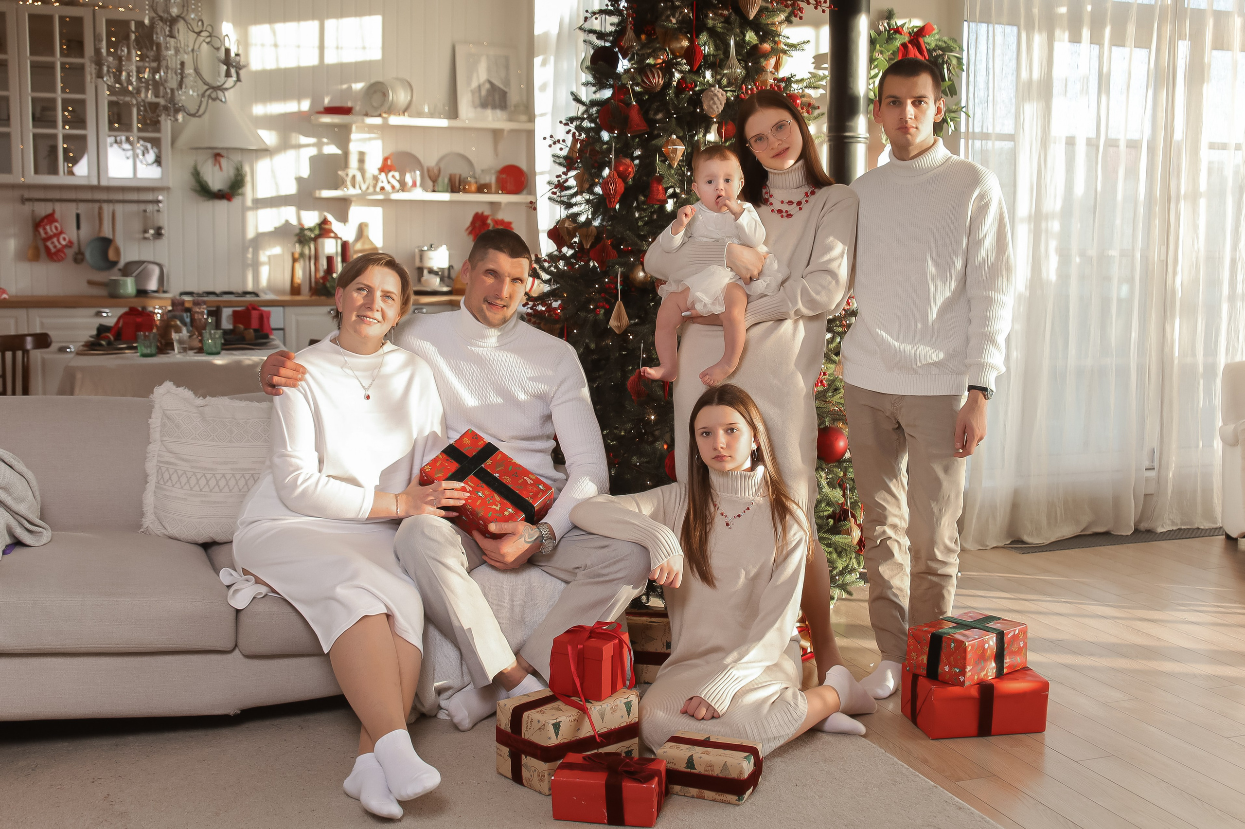 Семья Гарновых. Детский и Семейный фотограф в Санкт-Петербурге. Детская Фотостудия «FAMILY STORY»