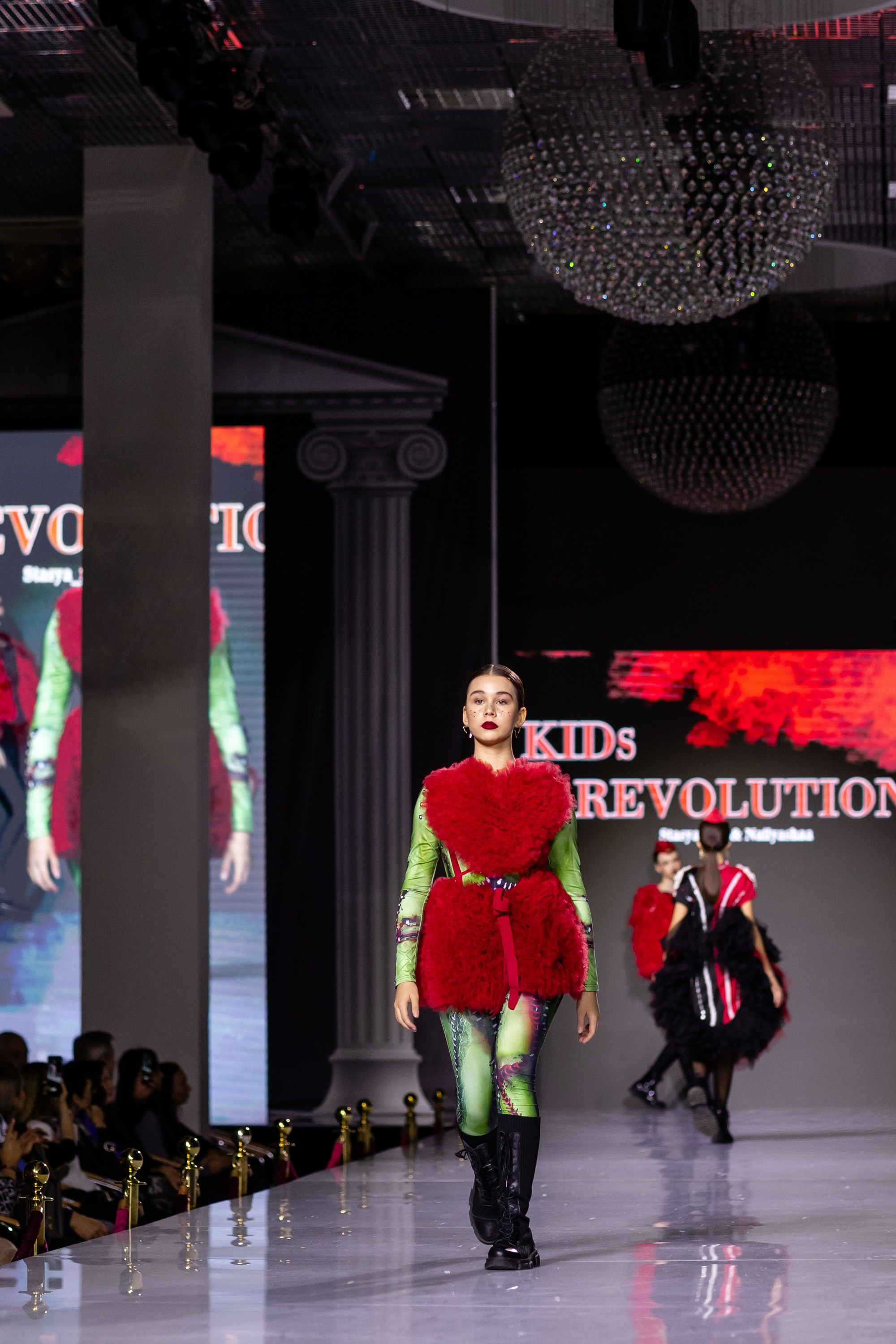 ESTET FASHION WEEK (KIDs REVOLUTION). Татьяна Чернышова свадебный фотограф Москва