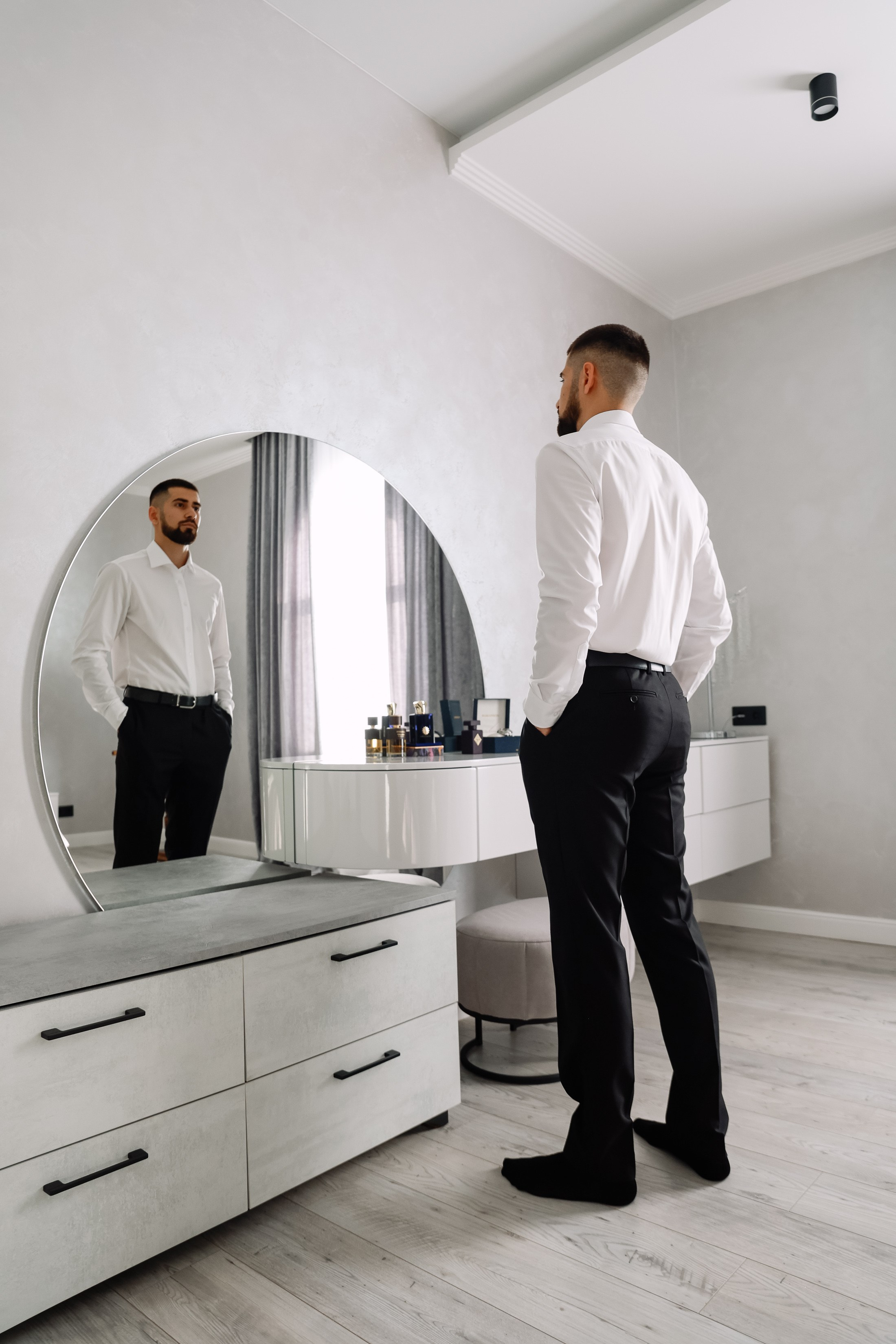 Сборы жениха. Фотограф Юлия Мальцева