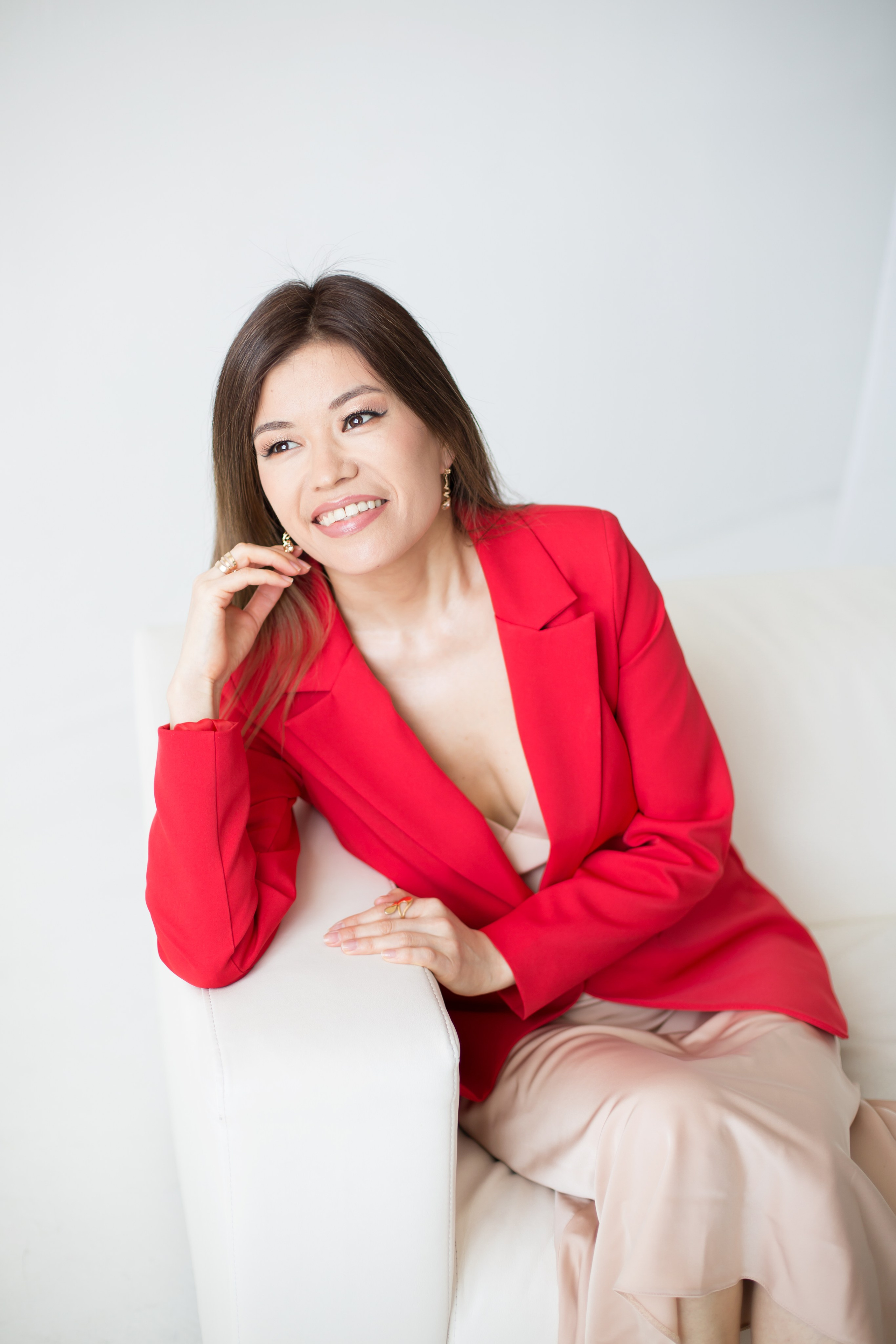 ГУЛЬНАРА практик таро и гвоздестояния. Фотограф в Волгограде Галина Власенко