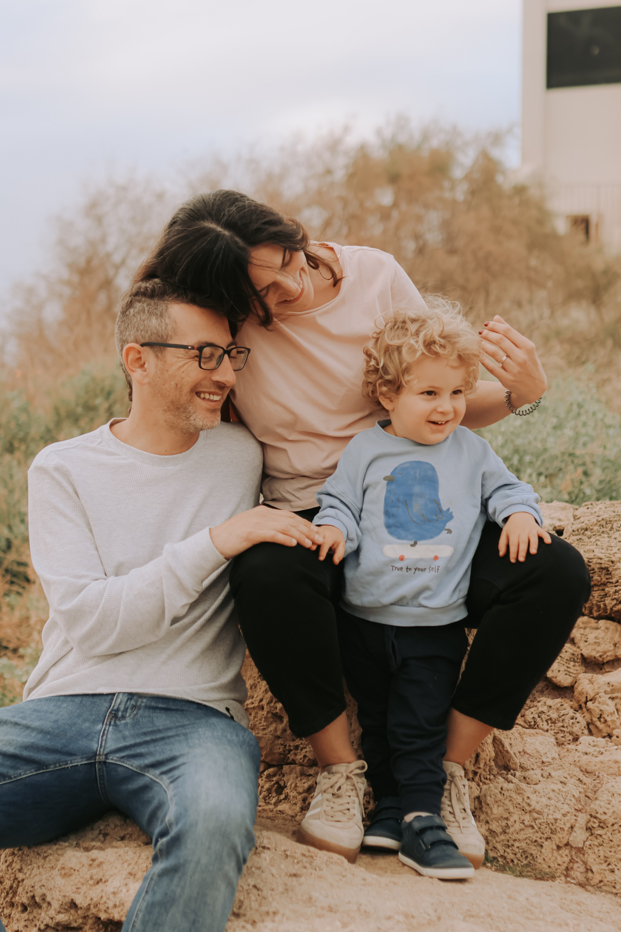 Eithan's family, Tel Aviv | February 2026. Photographer in Israel Alice Milchin