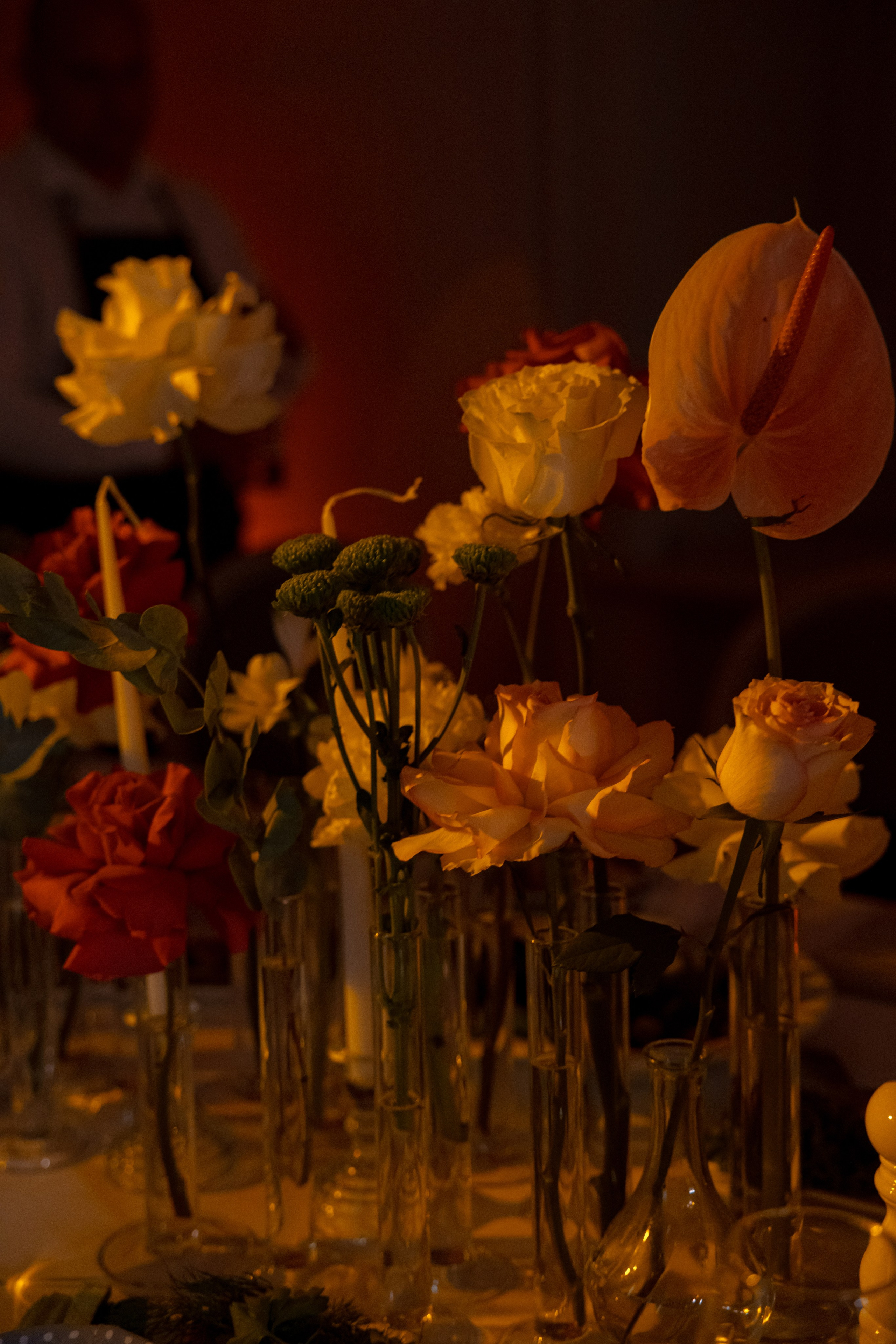 Танцы на столах. Свадебный фотограф в Москве и Балашихе