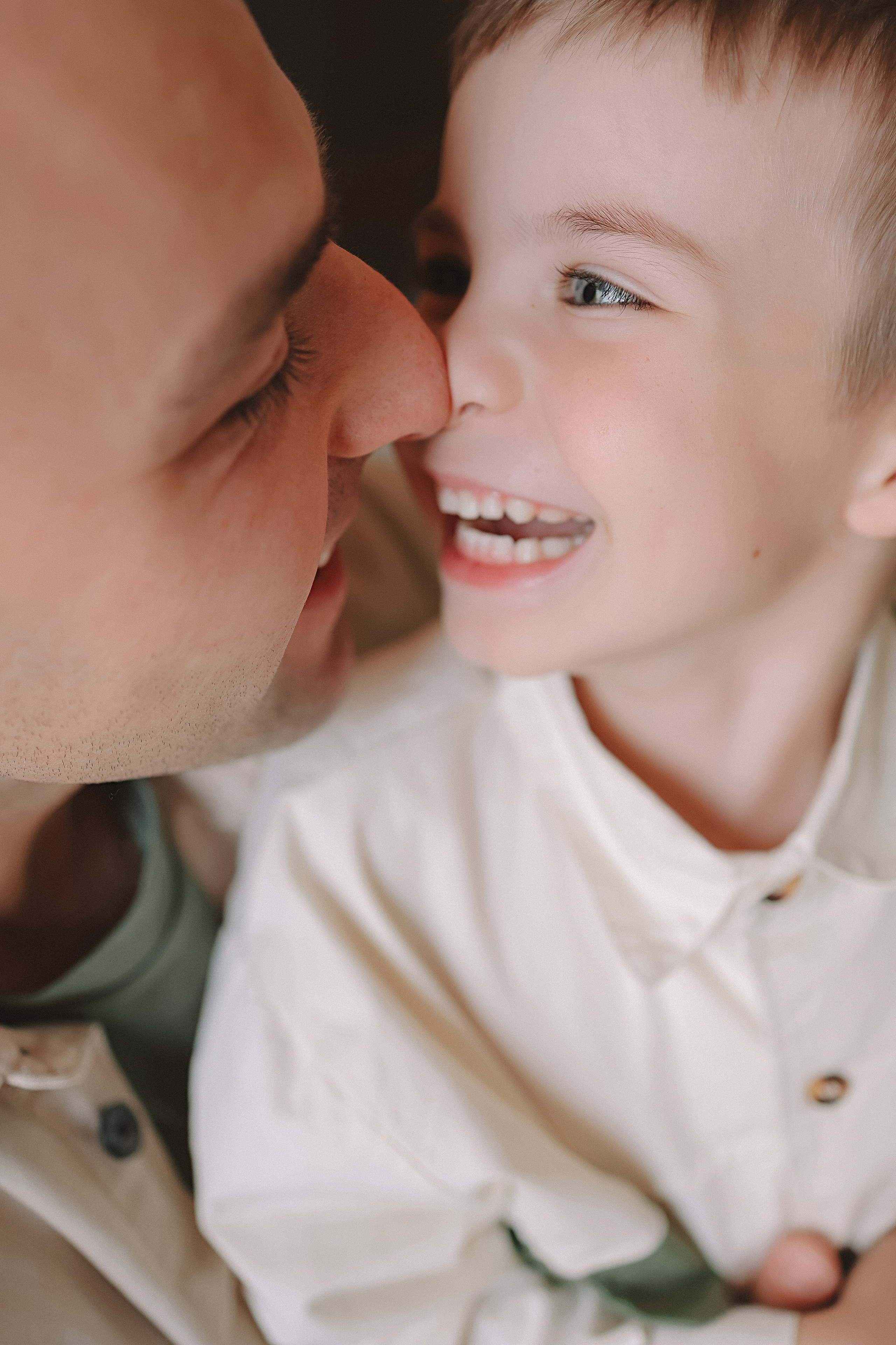 Фататум циклорама и зал. Семейный фотограф Тюмень, фотограф на роды Салмина Мария