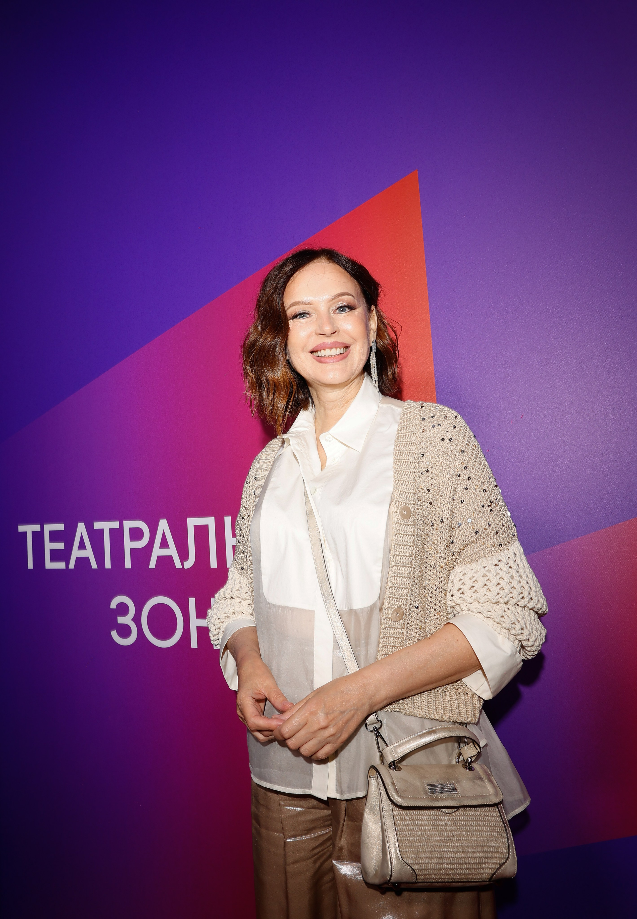 ТЕАТРАЛЬНАЯ ЗОНА | СТРЕЛКА | KION. Nikolskayasecular