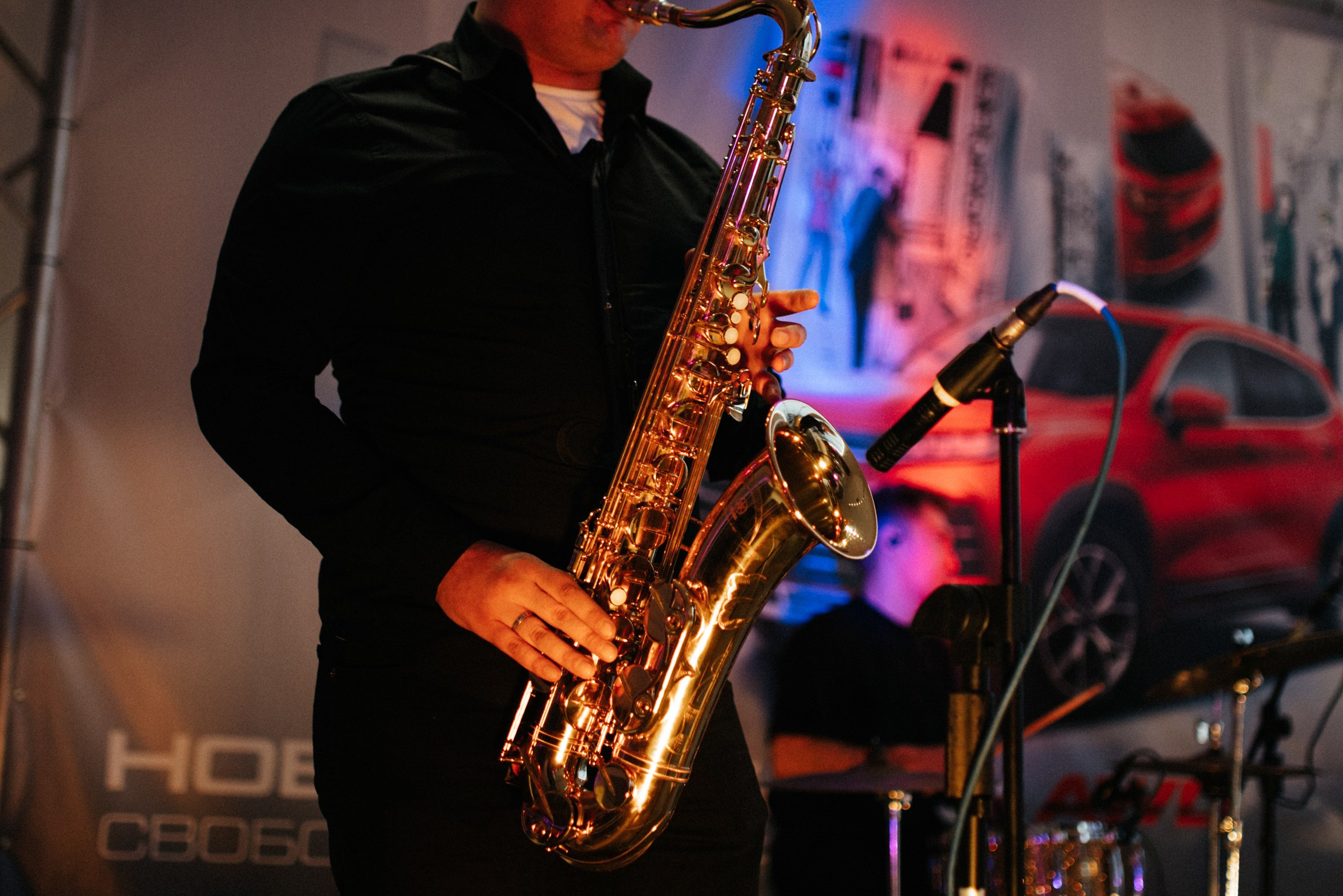 Открытие автосалона Exeed. Портретный и репортажной фотограф Алексей Волков. Москва, Оренбург