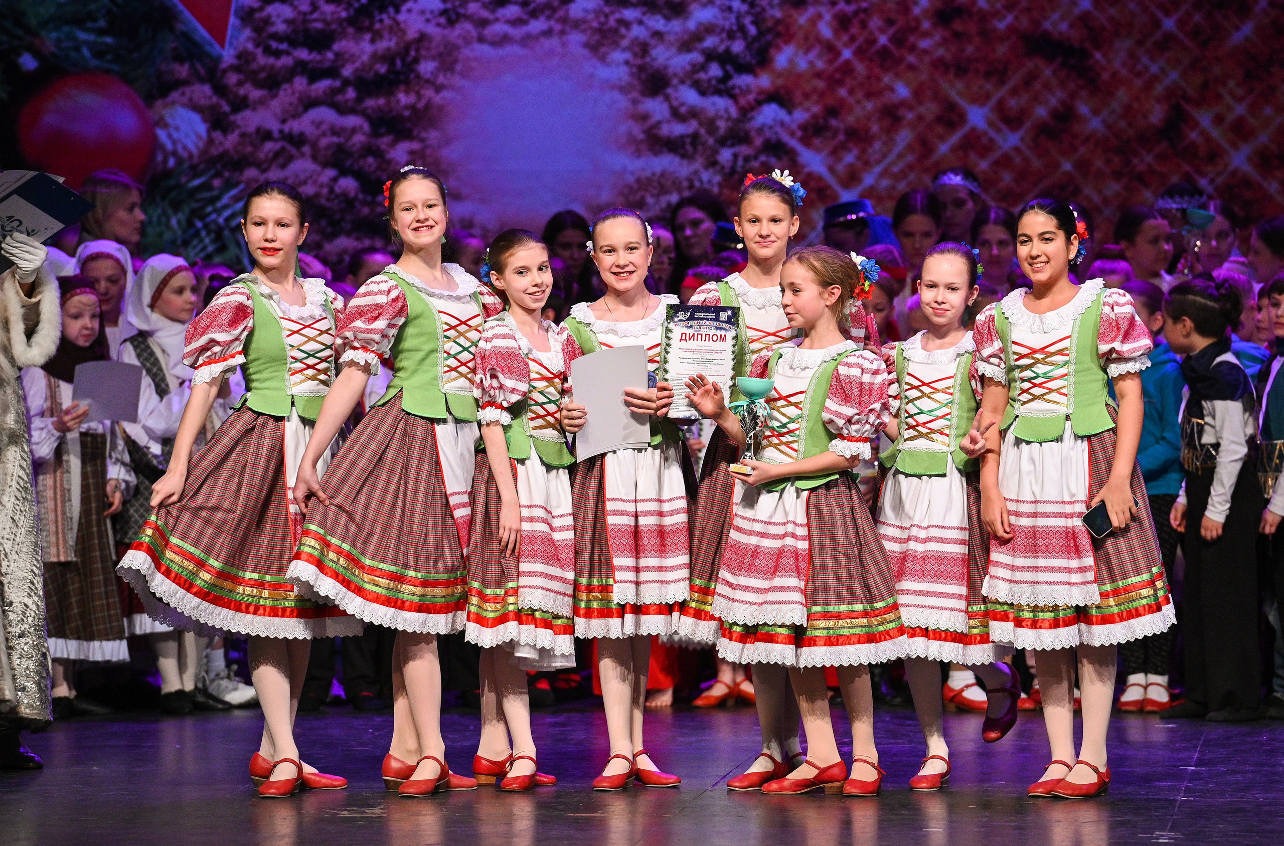 14.11.2024 «Новогодний Звездопад Талантов» Фестивальное движение «Шаг к мечте» г. Москва. Медиастудия Фото Концепт