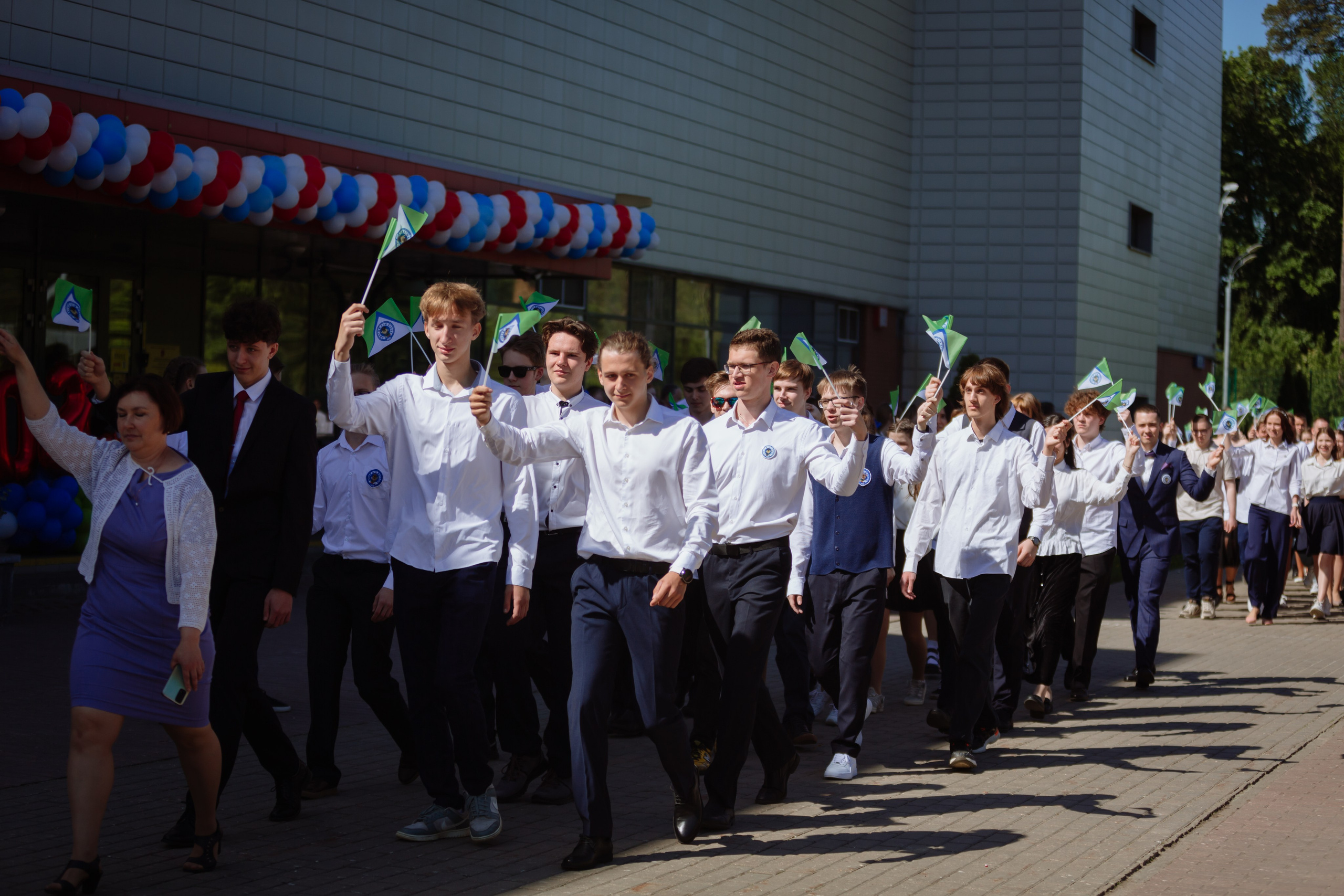 Последний звонок 2024 (2 часа фотосъемки). Профессиональный фотограф Надежда Антонова