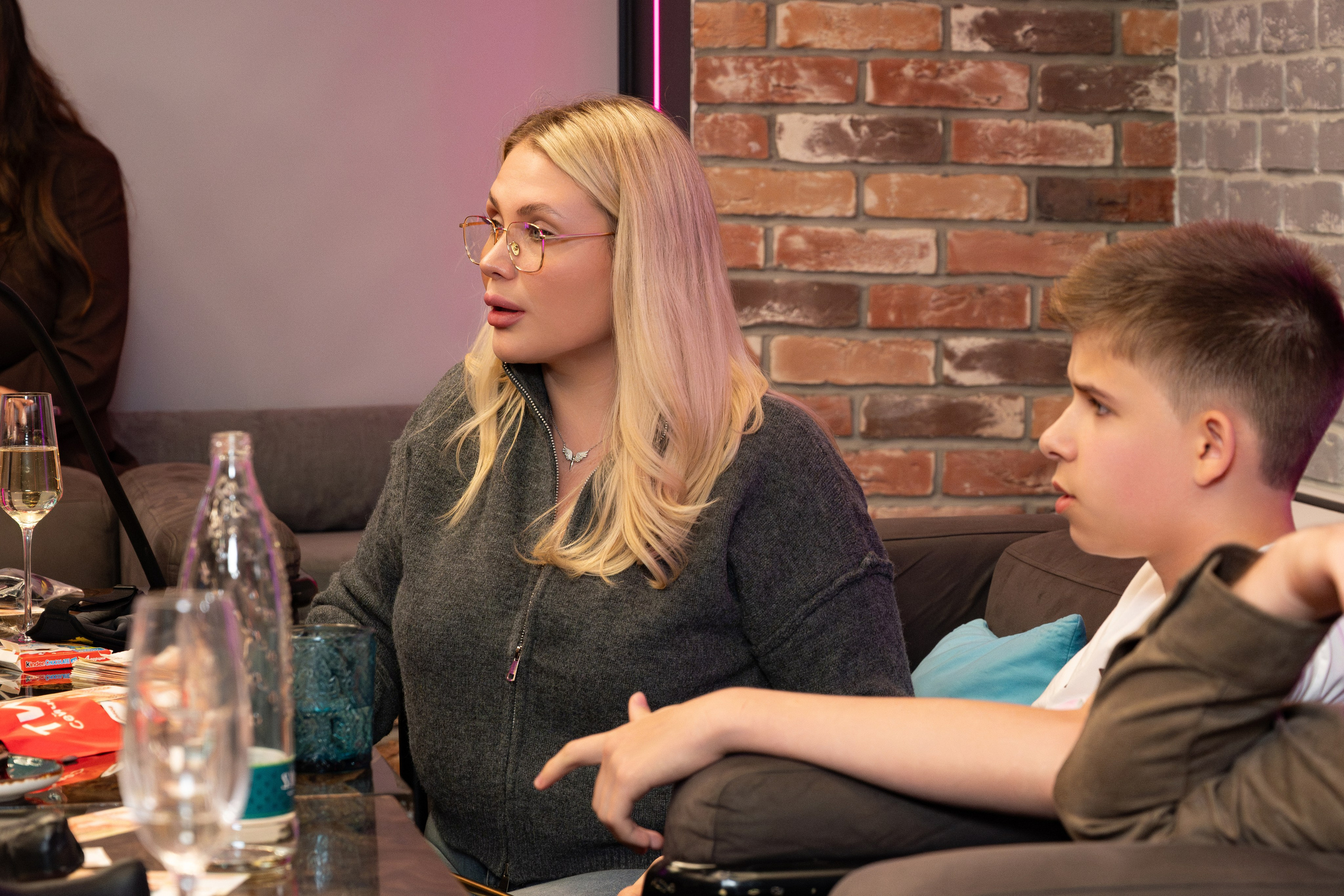 Репортаж на турнире по игре Мафия в «Мятном еноте». Фотограф мероприятий в Москве