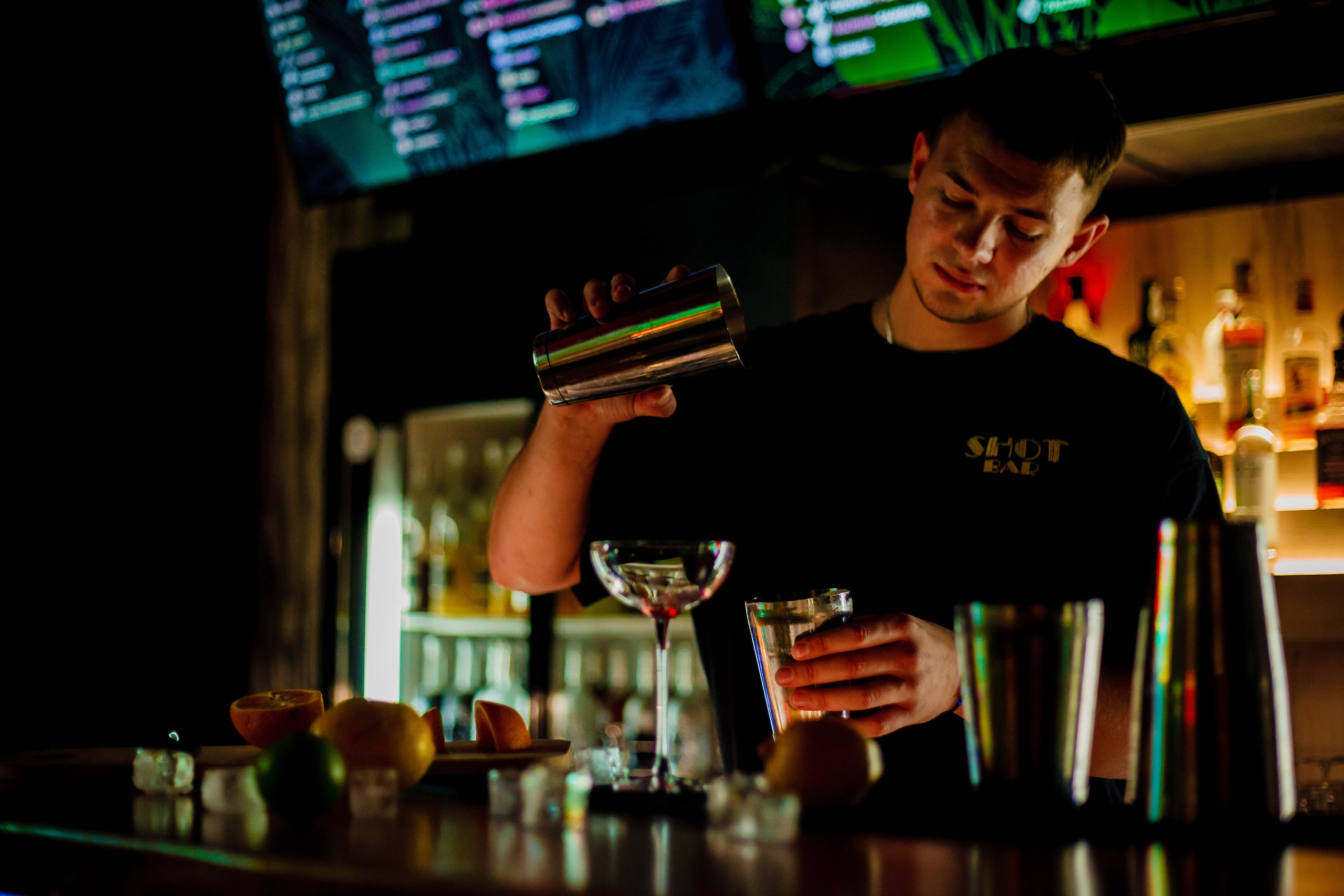 Шот Бар. Уличный фотограф Города N