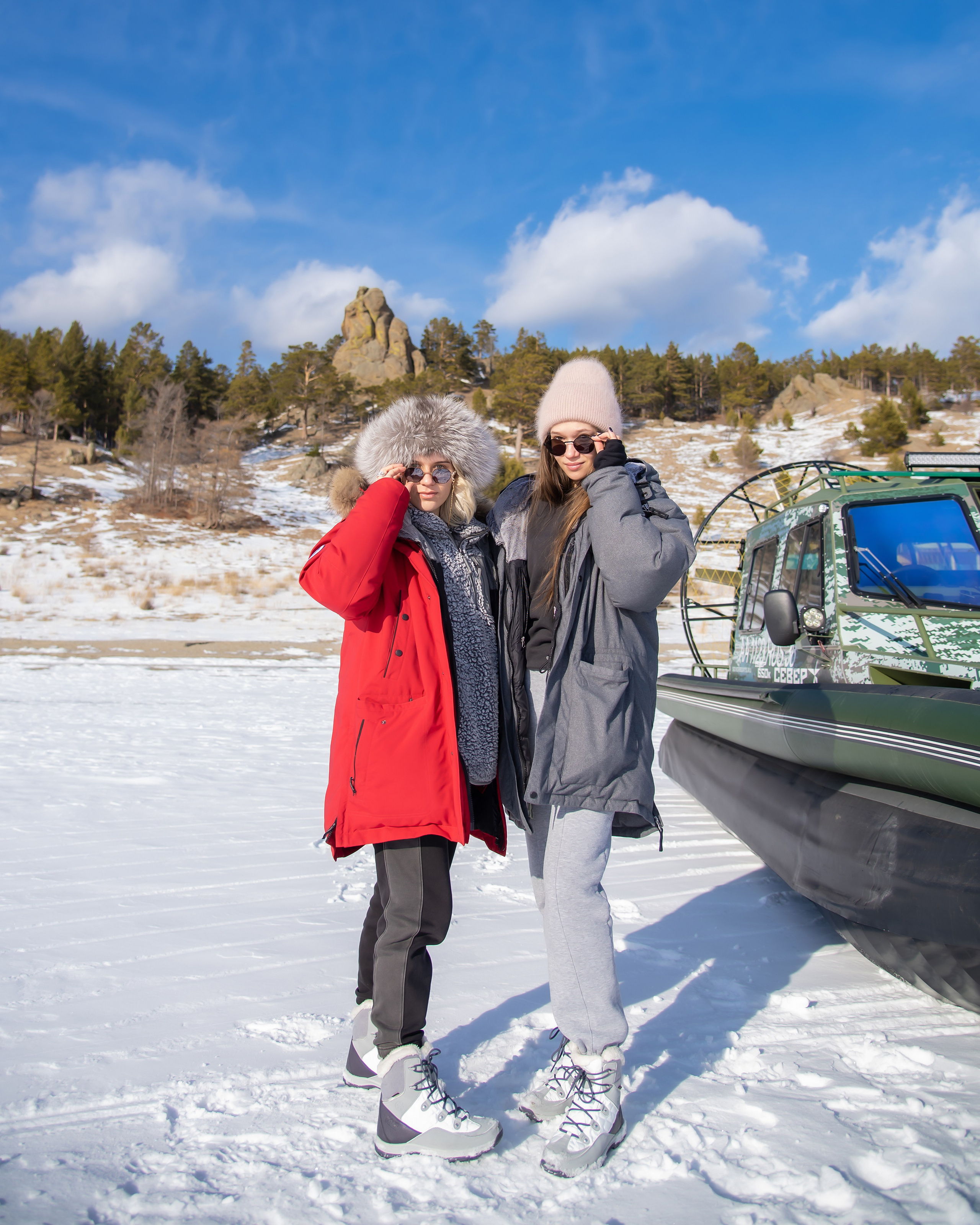 Большое Голоустное. Байкал. Занимаюсь профессиональной фотографией и живу рядом с Байкалом. Работаю в разных жанрах