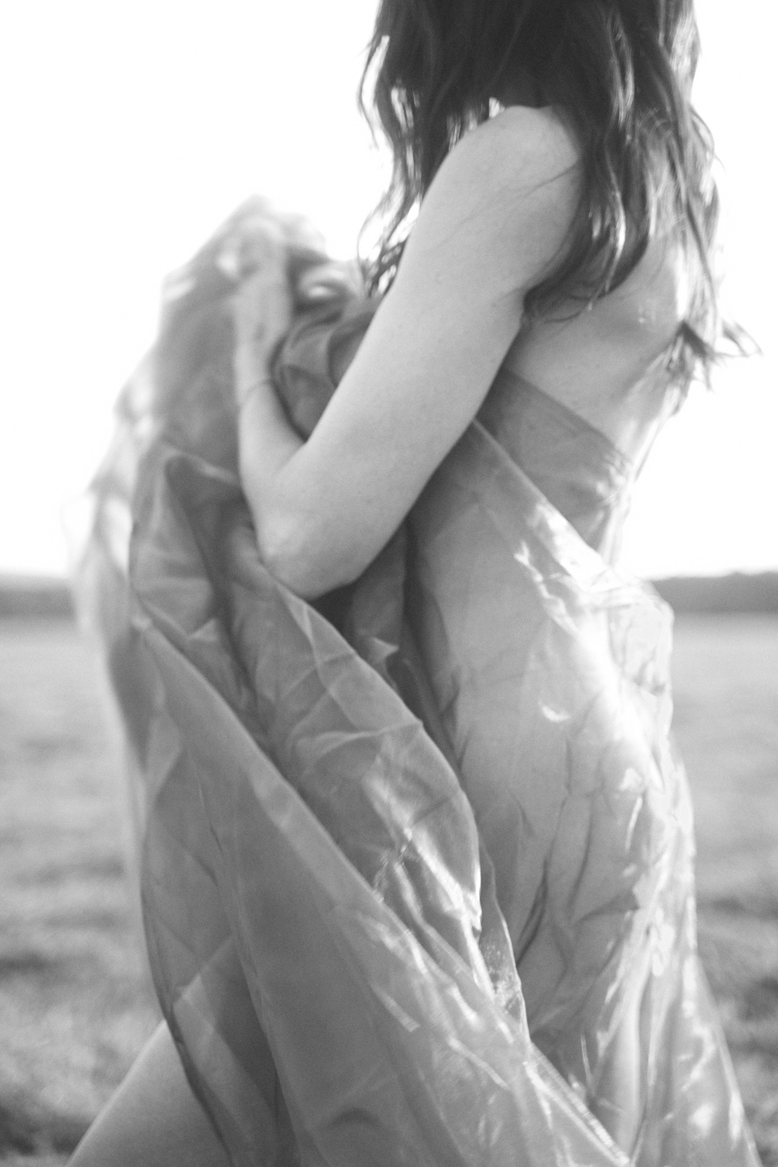 Eleonora in field. Главная