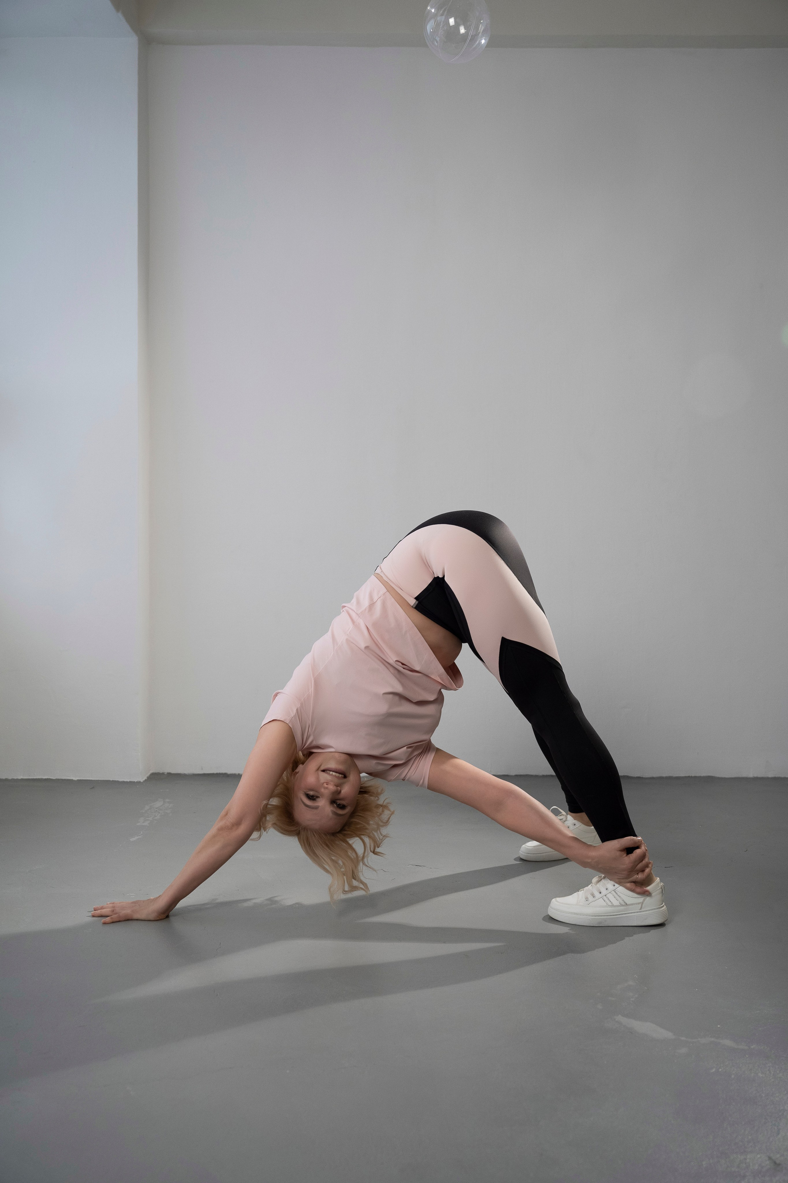 Мастер Йоги 50+. Свадебный и семейный фотограф Любовь Исланова