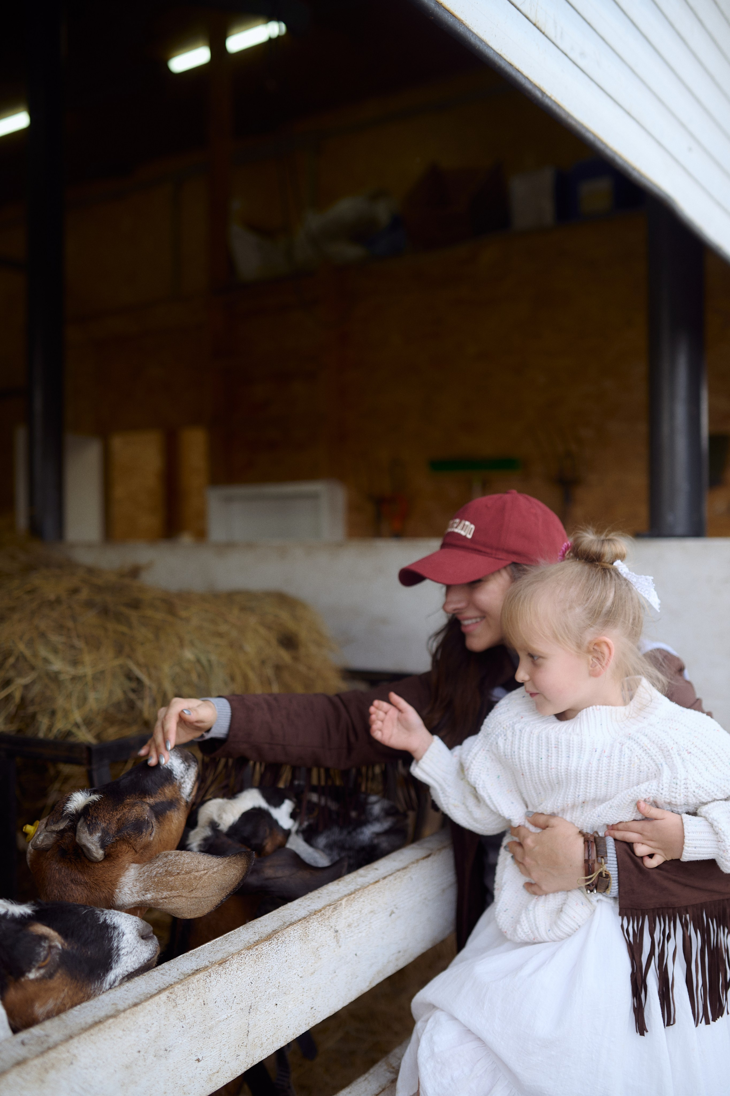 Кристина и Ариша на ферме. Семейный и свадебный lifestyle-фотограф в Москве Мария Петрова