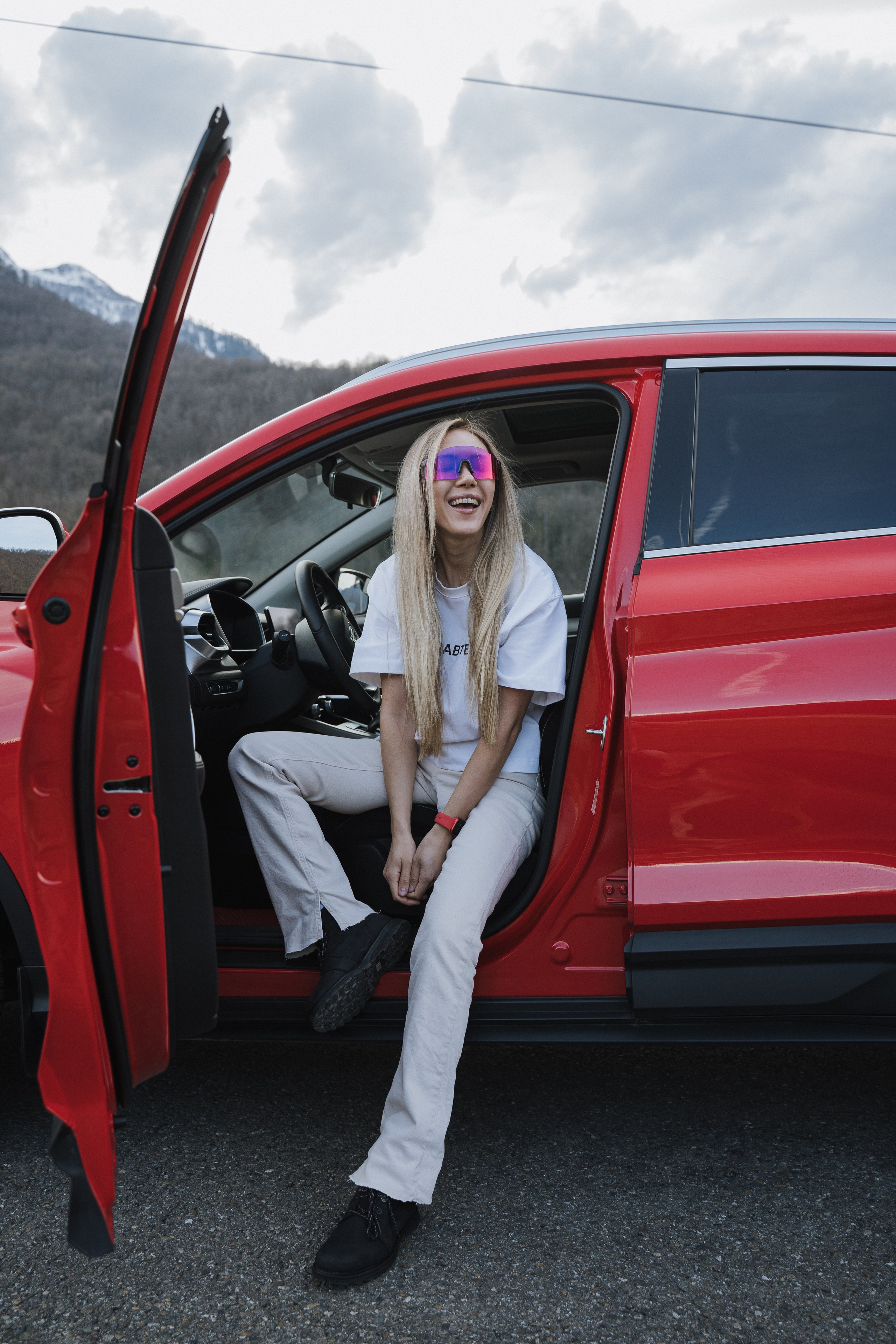 Фотосессия на Кабриолете Сочи в Адлере и на Красной Поляне