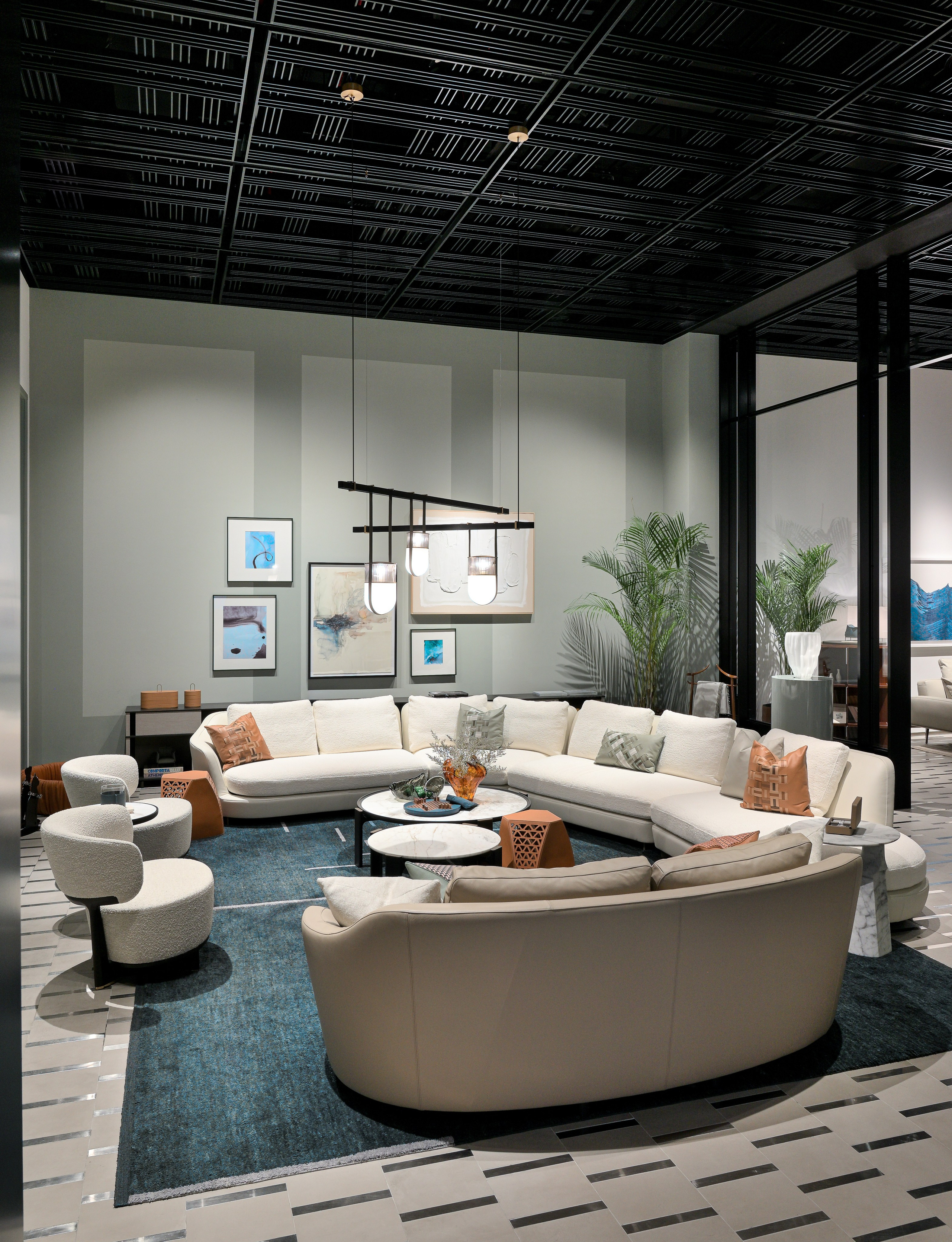 Poltrona Frau, MOE. Interior photographer in Dubai, Vitalii Grishkov