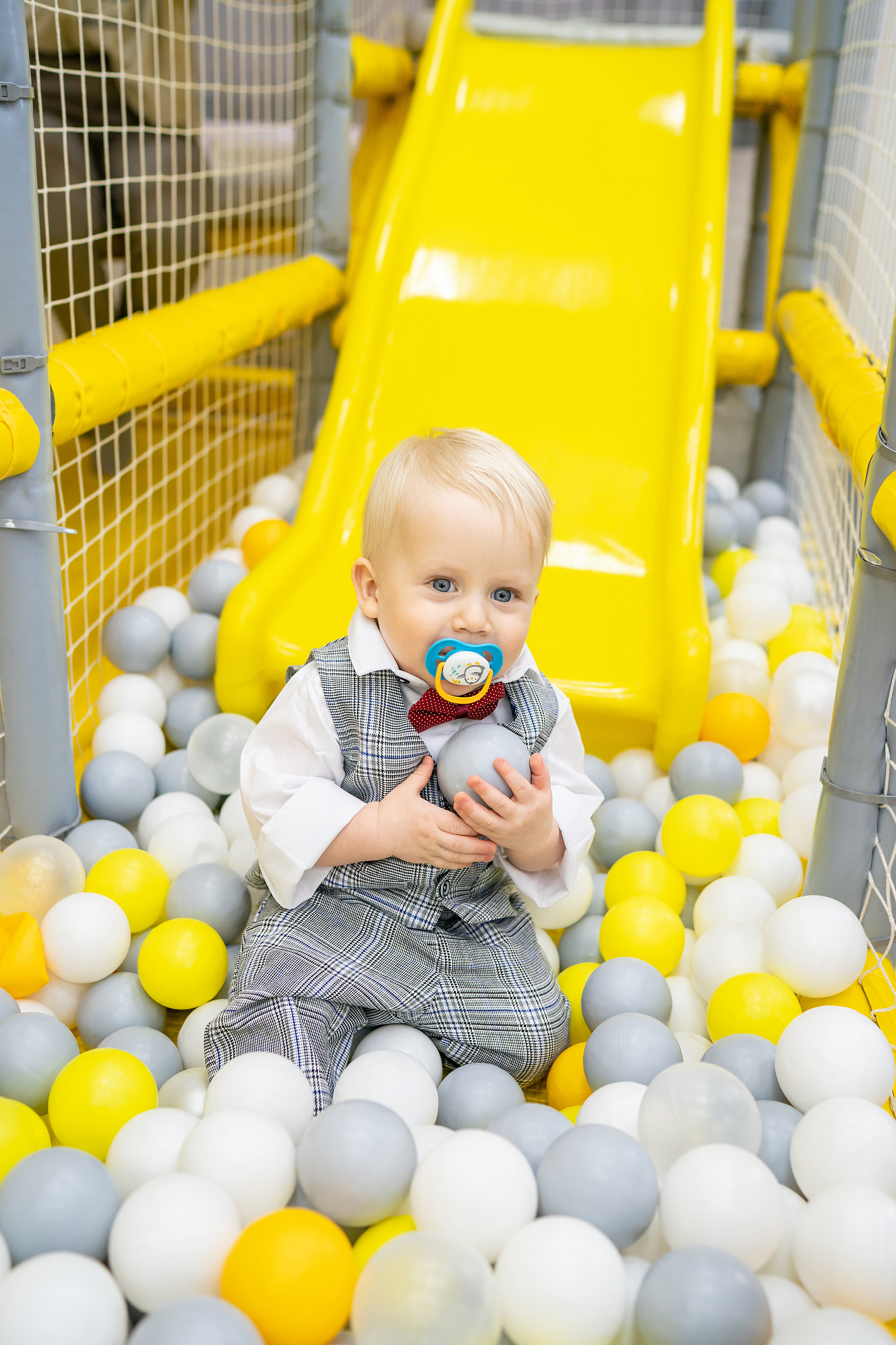 Годик Артему. Фотограф на Крещение и Венчание в Красноярске Рамазанова Юлия