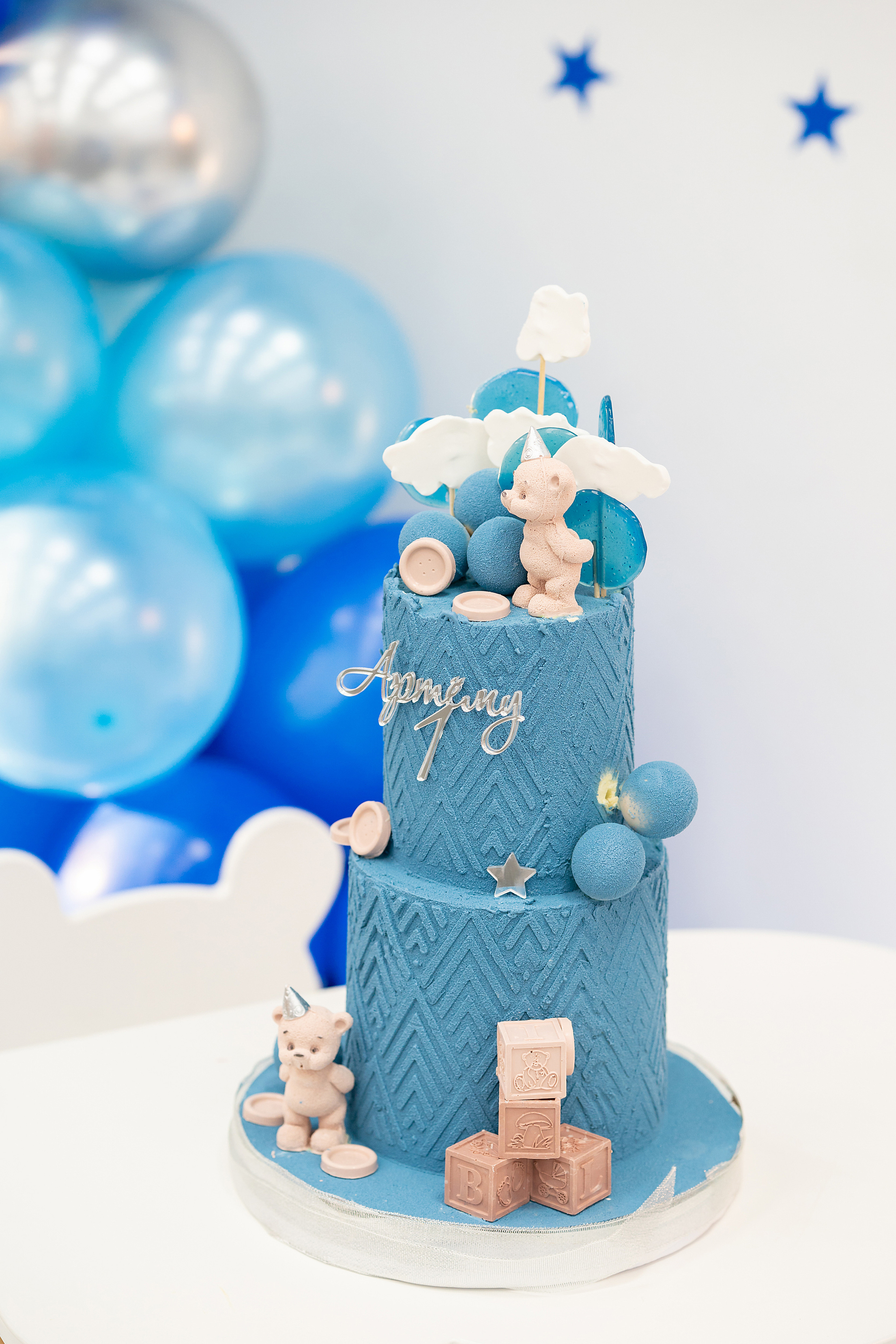 Годик Артему. Фотограф на Крещение и Венчание в Красноярске Рамазанова Юлия