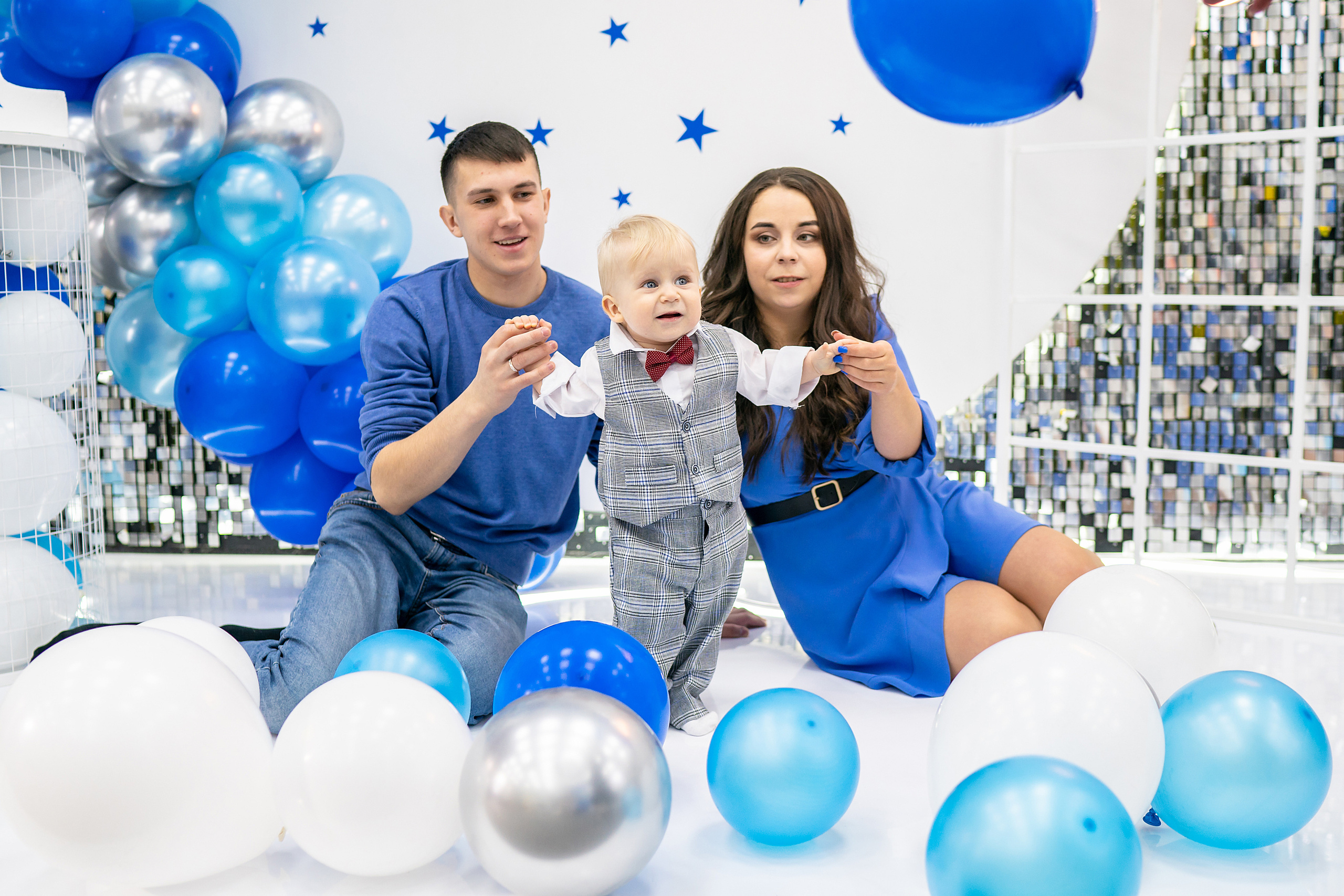 Годик Артему. Фотограф на Крещение и Венчание в Красноярске Рамазанова Юлия