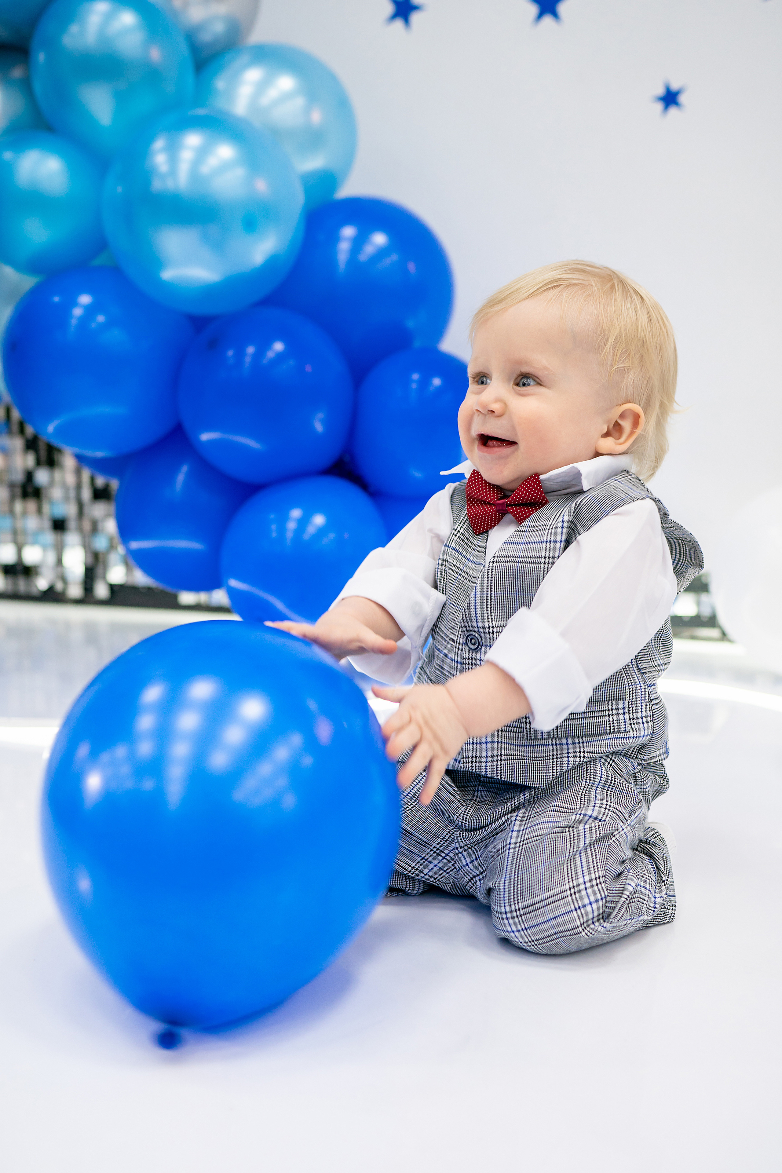 Годик Артему. Фотограф на Крещение и Венчание в Красноярске Рамазанова Юлия