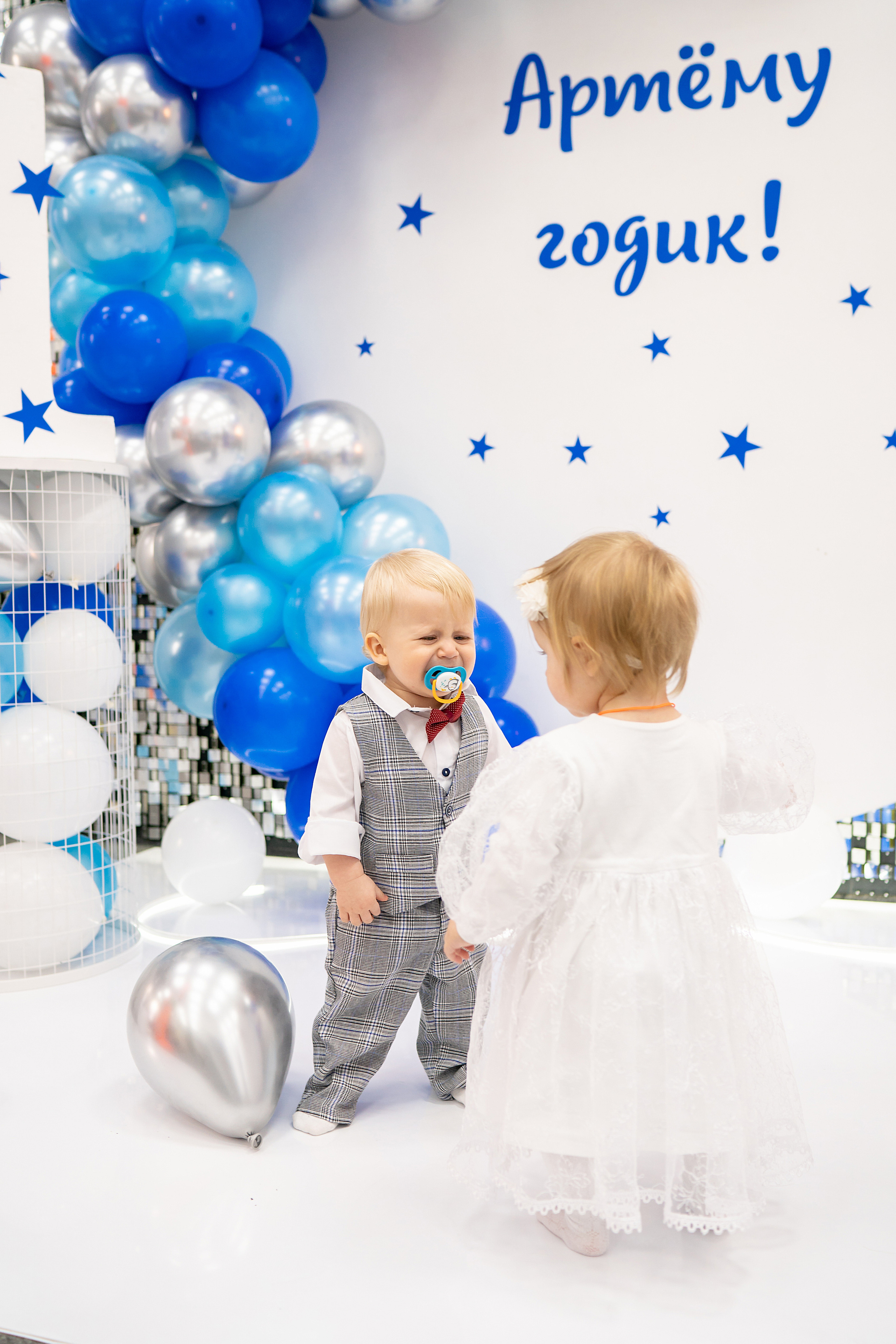 Годик Артему. Фотограф на Крещение и Венчание в Красноярске Рамазанова Юлия