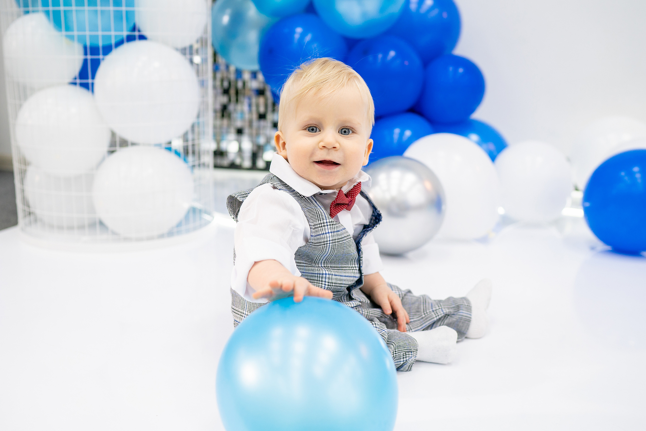 Годик Артему. Фотограф на Крещение и Венчание в Красноярске Рамазанова Юлия