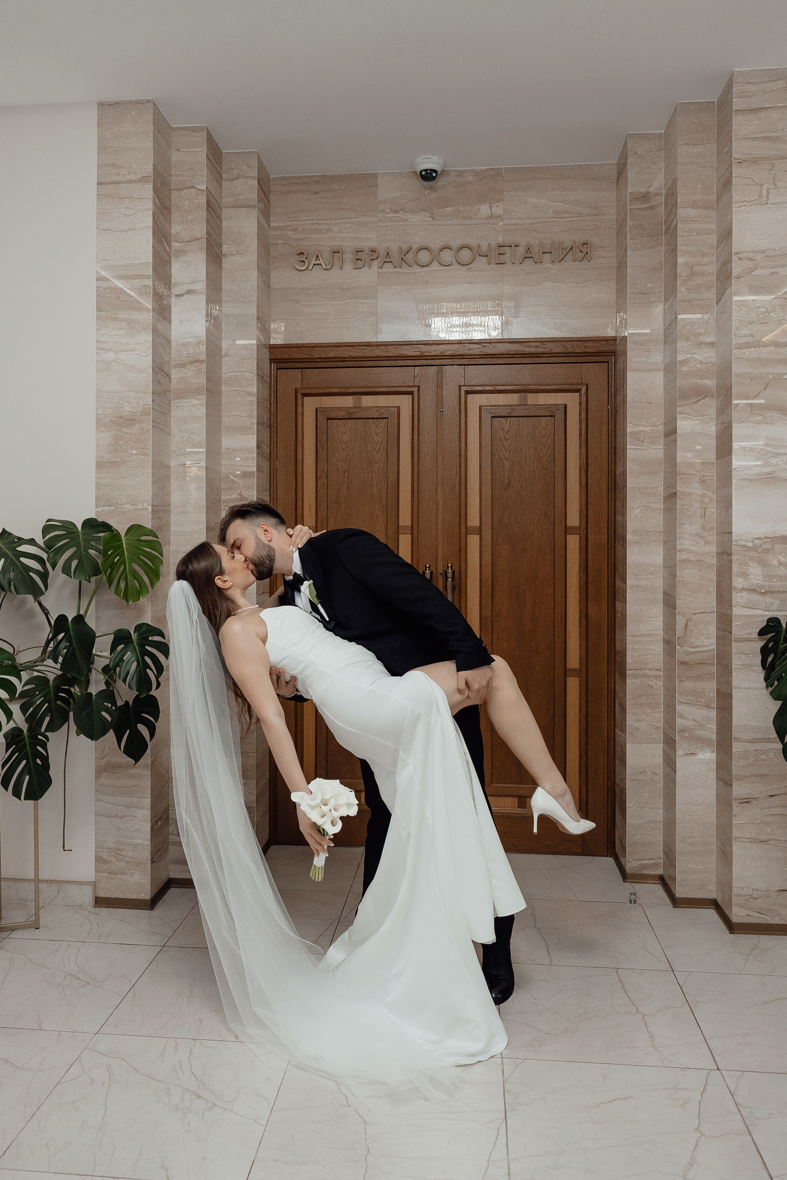 Свадебная фотосессия во Дворце бракосочетания №4