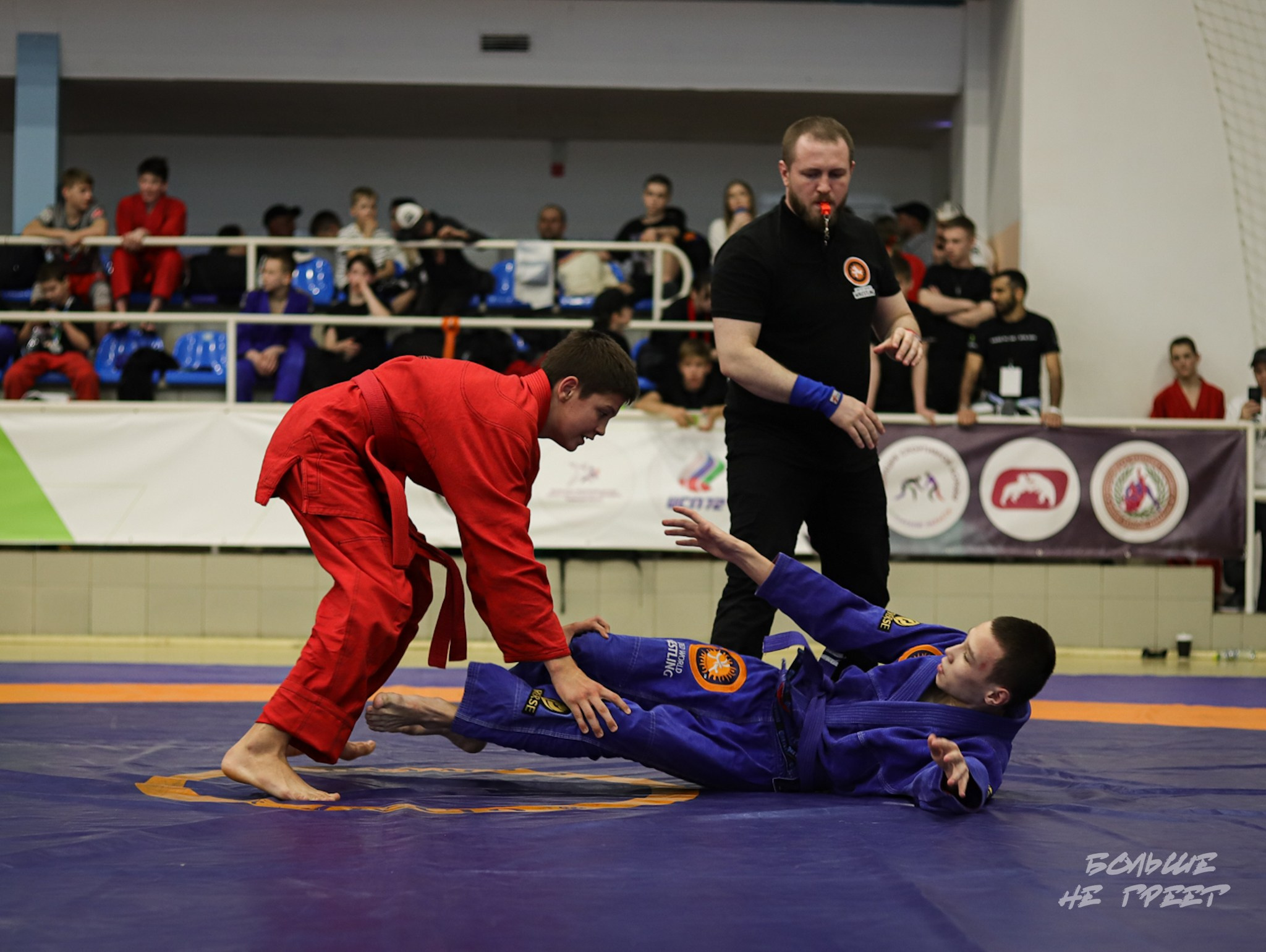 ПЕРВЕНСТВО УРФО ПО СПОРТИВНОЙ БОРЬБЕ ГРЭППЛИНГ И ГРЭППЛИНГ-ГИ. Больше не греет