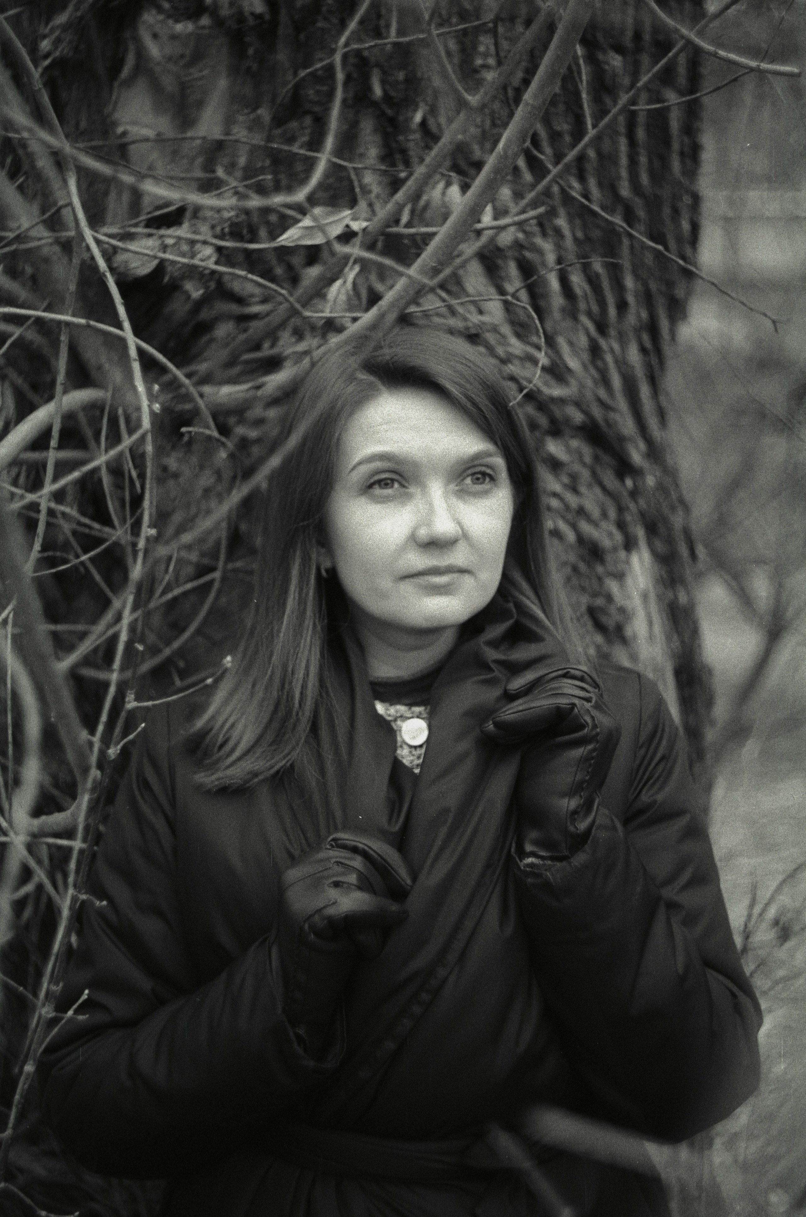 . Автор фотограф: Додров. Ph: dodrov. Пленочная фотография обладает своим уникальным очарованием и стилем, который отличается от цифровых снимков. Ее особенный характер проявляется в необычайной глубине, насыщенности и теплоте цветов, а также в нежной зернистости, которая добавляет текстуры и атмосферности снимкам