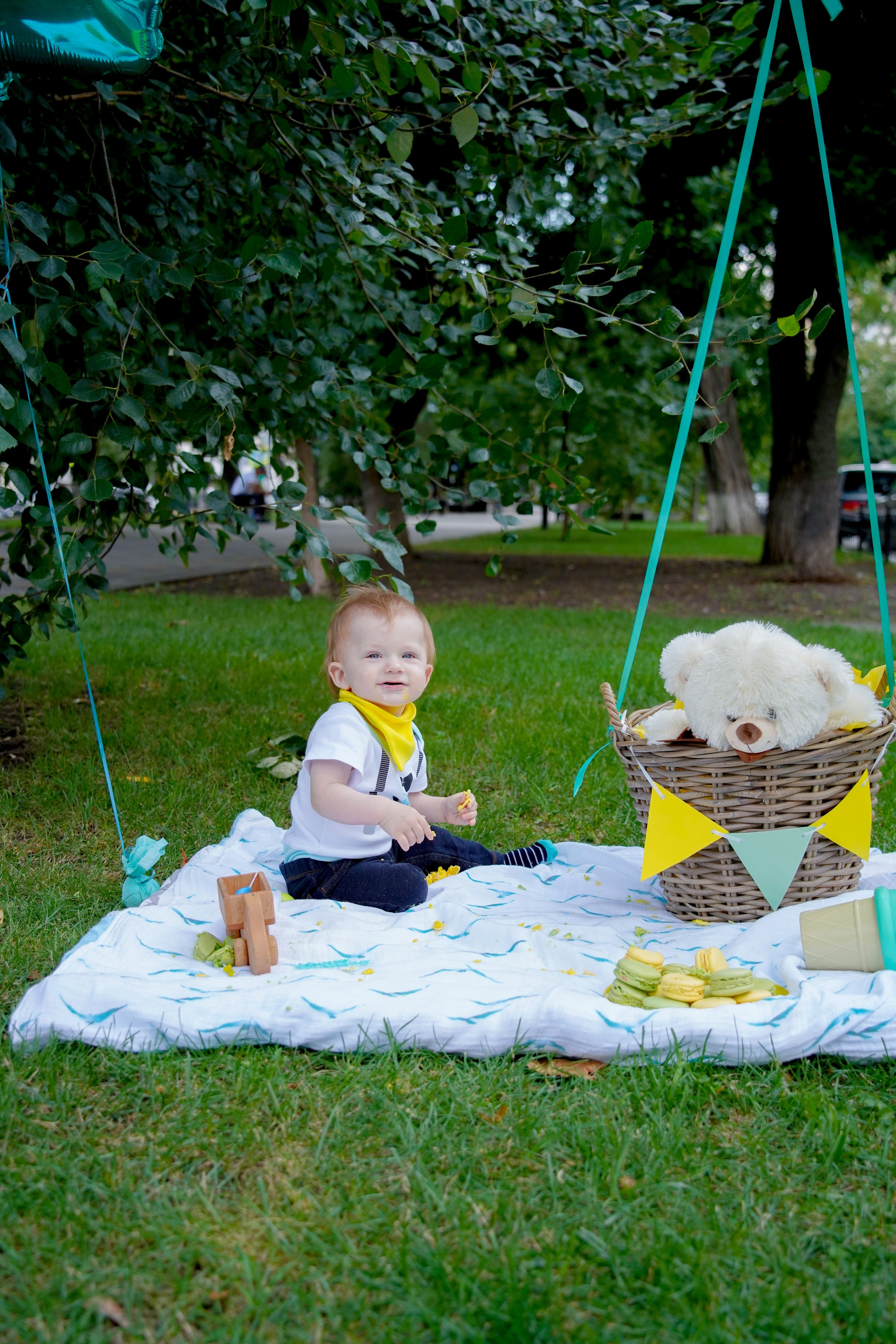 1 год)). Max Matvich and Victoria Basova are professionals in their field