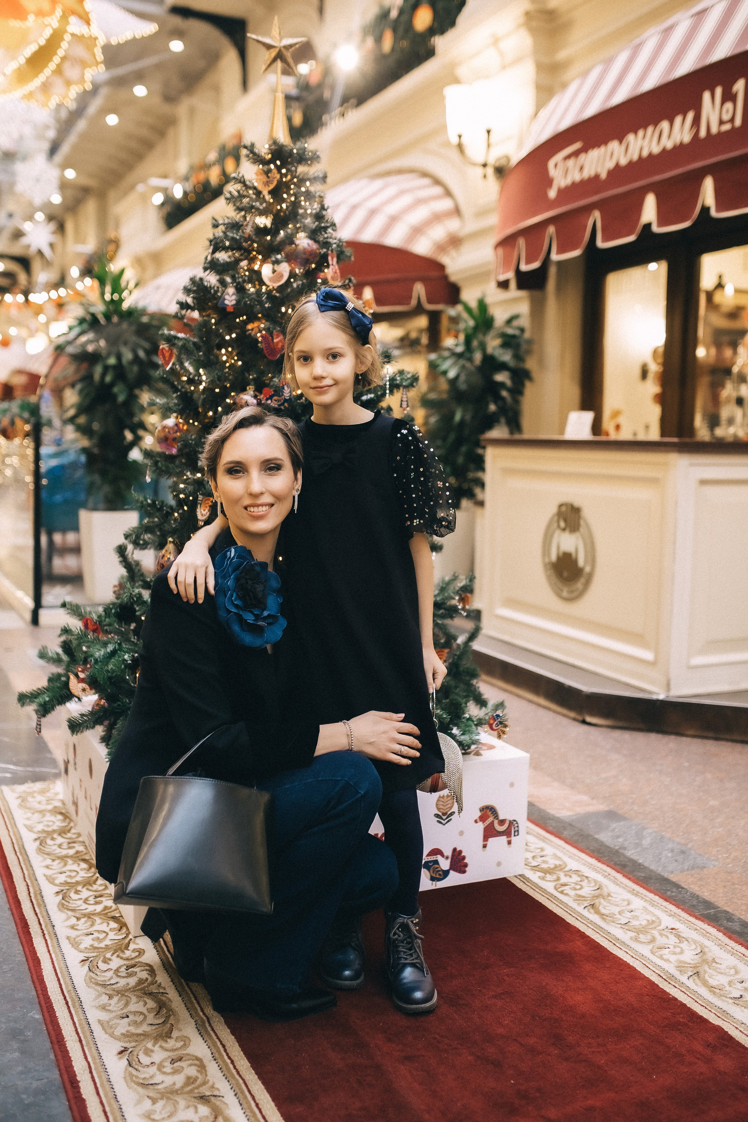 Новогодний ГУМ. Надя и Алиса!. Профессиональный фотограф, Москва |Видное Елена Елизарова