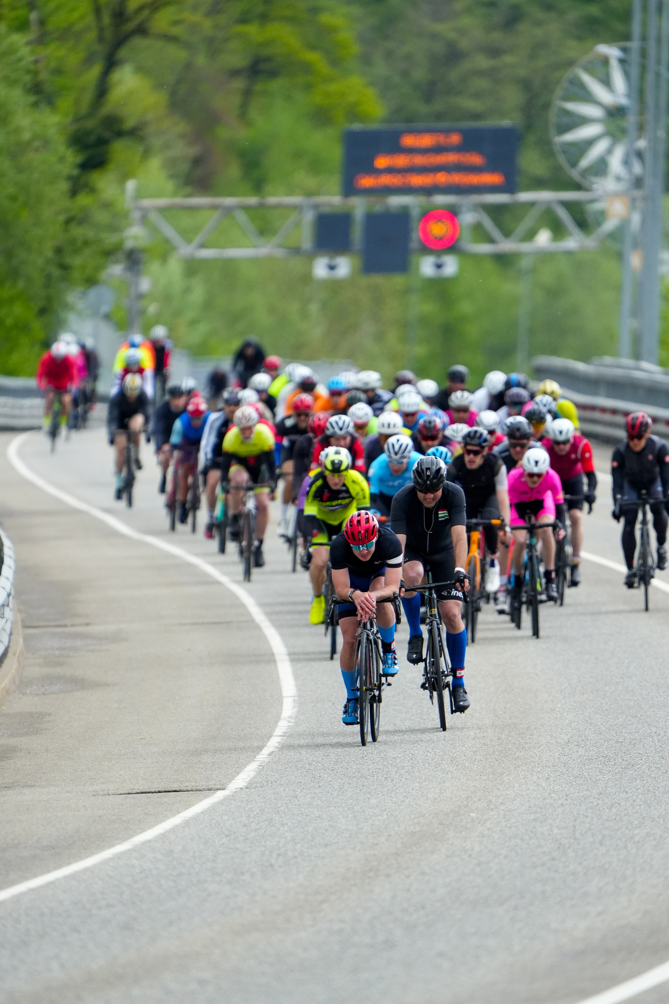 Велогонка «Три горы» на курортах горного кластера Красная Поляна. Репортажный фотограф в Красной Поляне и Сочи Павлюченко Екатерина