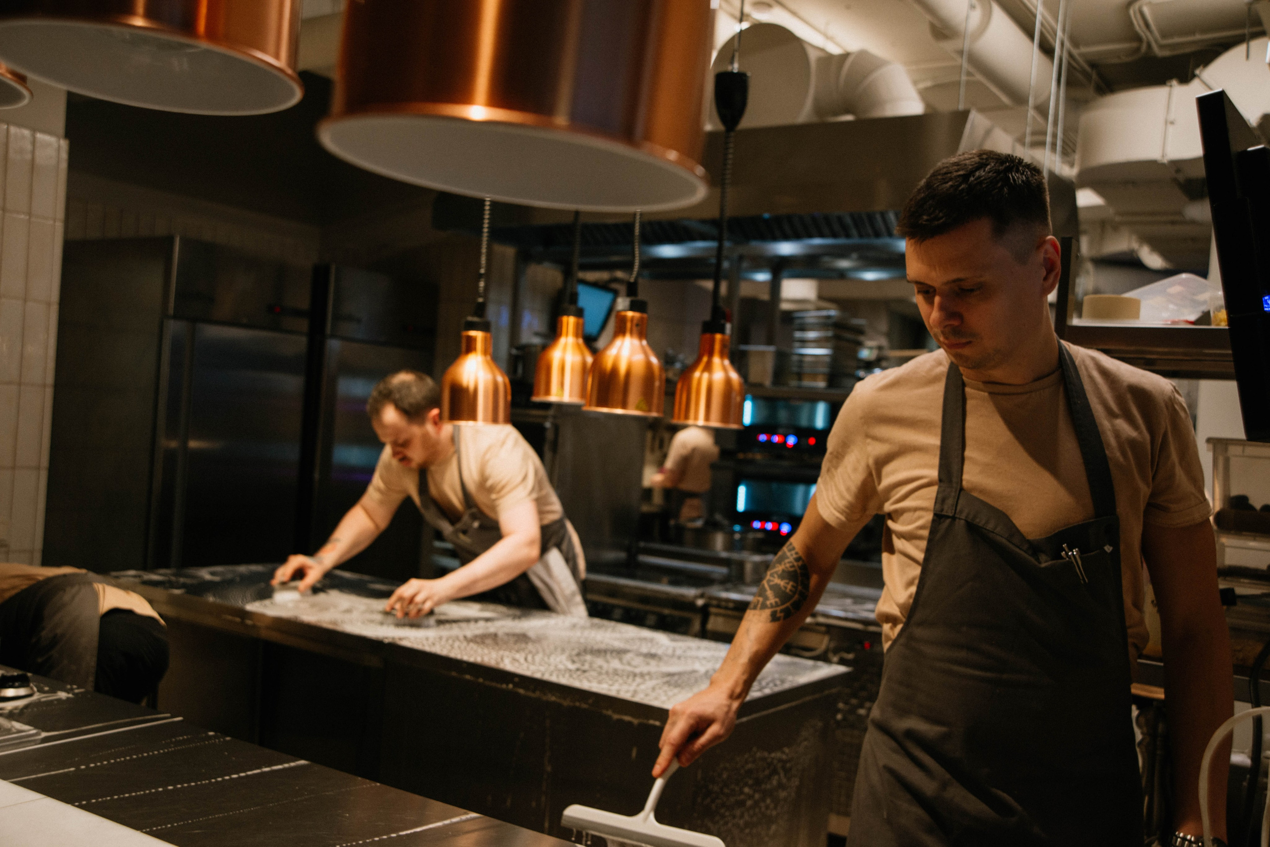 Контентная фотосессия для ресторана La Volte. Ксения Glossa. Портретный и репортажный фотограф в Самаре