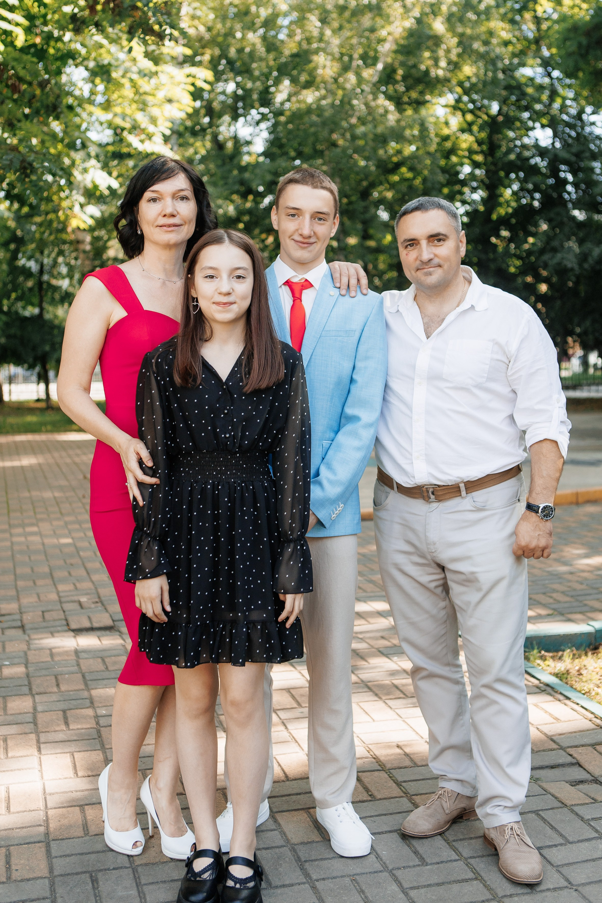 Выпускной Гимназия 12 2024 г. Свадебный и портретный Фотограф в Липецке Дмитрий Котюков