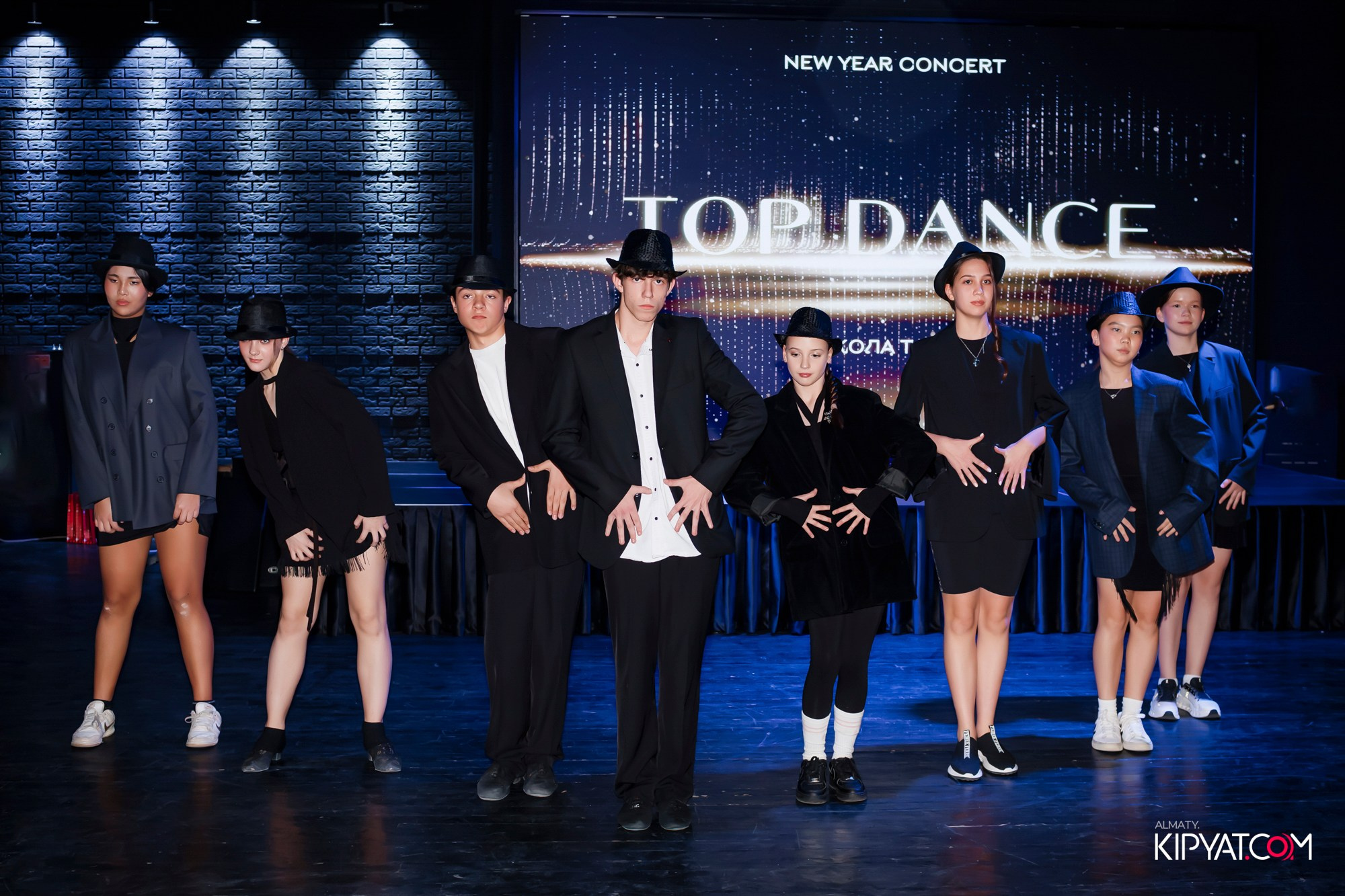НОВОГОДНИЙ КОНЦЕРТ ШКОЛЫ ТАНЦА TOP DANCE. КИПЯТКОМ АЛМАТЫ! Фотосъемка мероприятий в Алматы