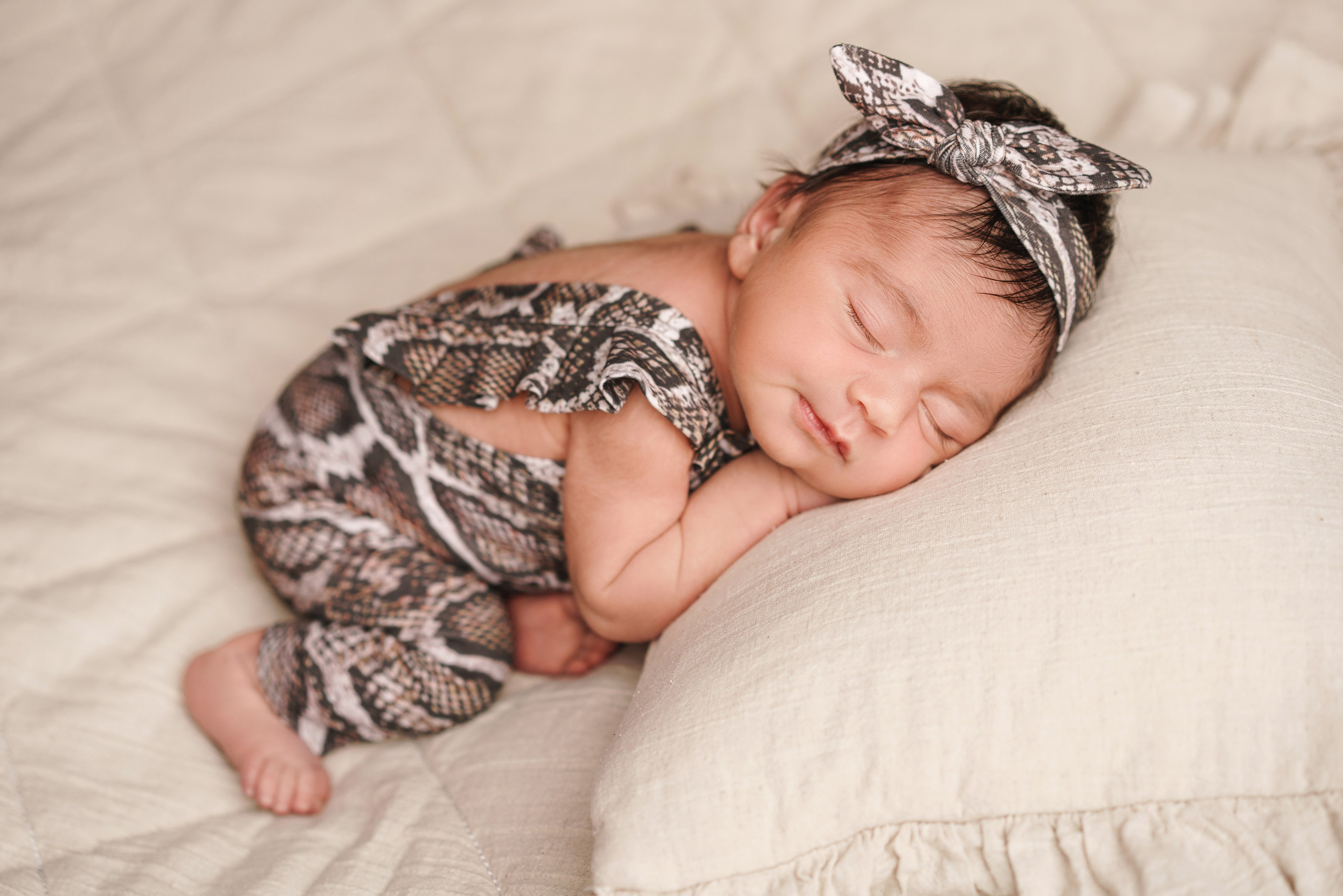 Фотосессия новорожденных | Галерея трогательных кадров малышей в стиле newborn. Фотосессия новорожденных в Москве и Московской области | Профессиональный фотограф newborn — Татьяна Иванова