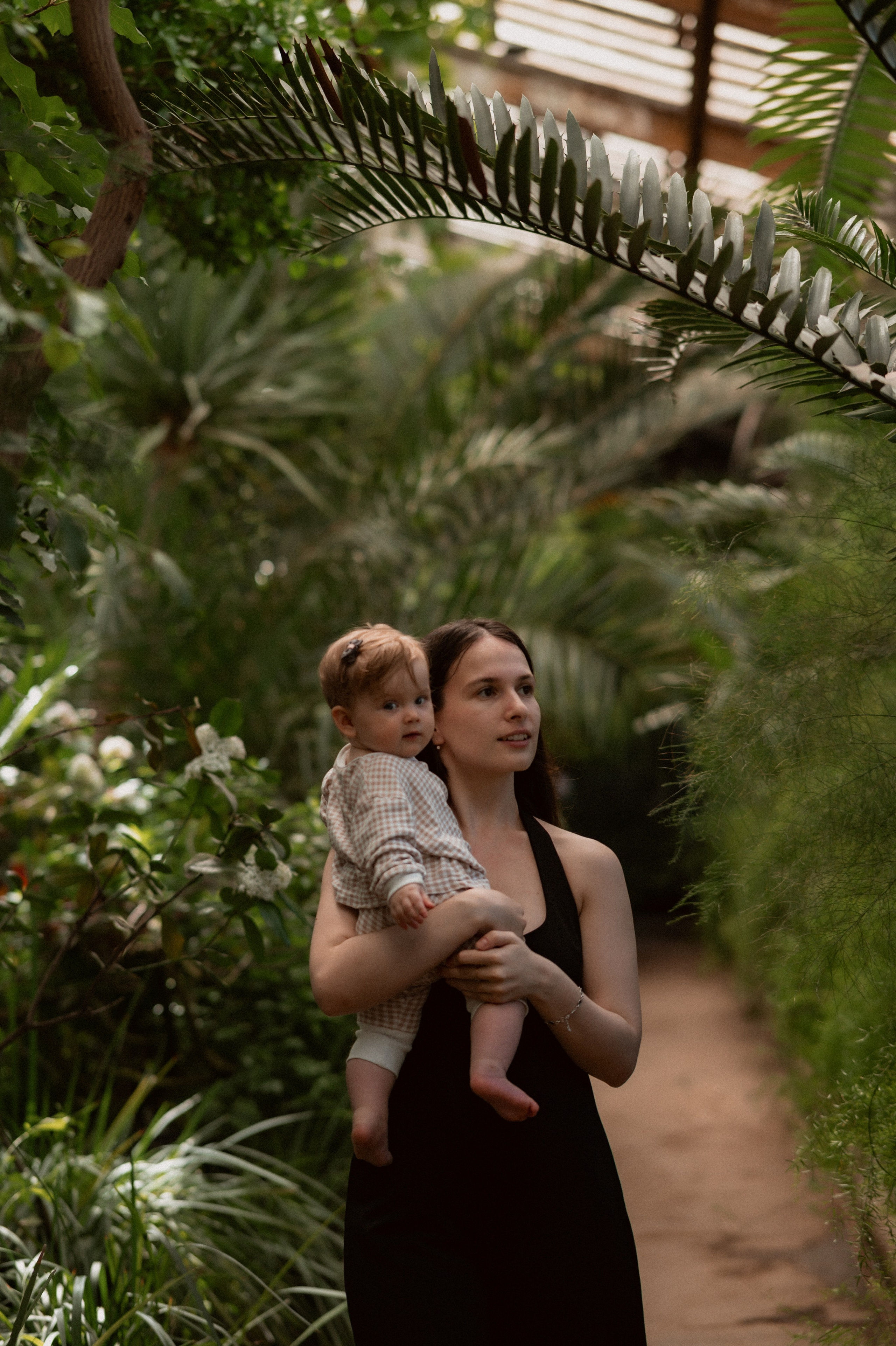 Илья, Ирина и Ева в Оранжерее. Семейный и свадебный lifestyle-фотограф в Москве Мария Петрова