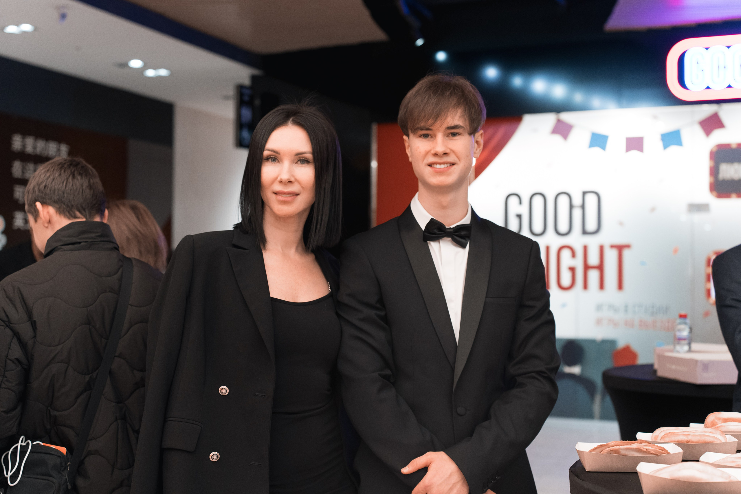 Веб-сериал «МЫ». Для тех, кто не ждёт удачи, а создаёт её. Каждая фотосессия — это твой момент, твой стиль, твой успех. 📸