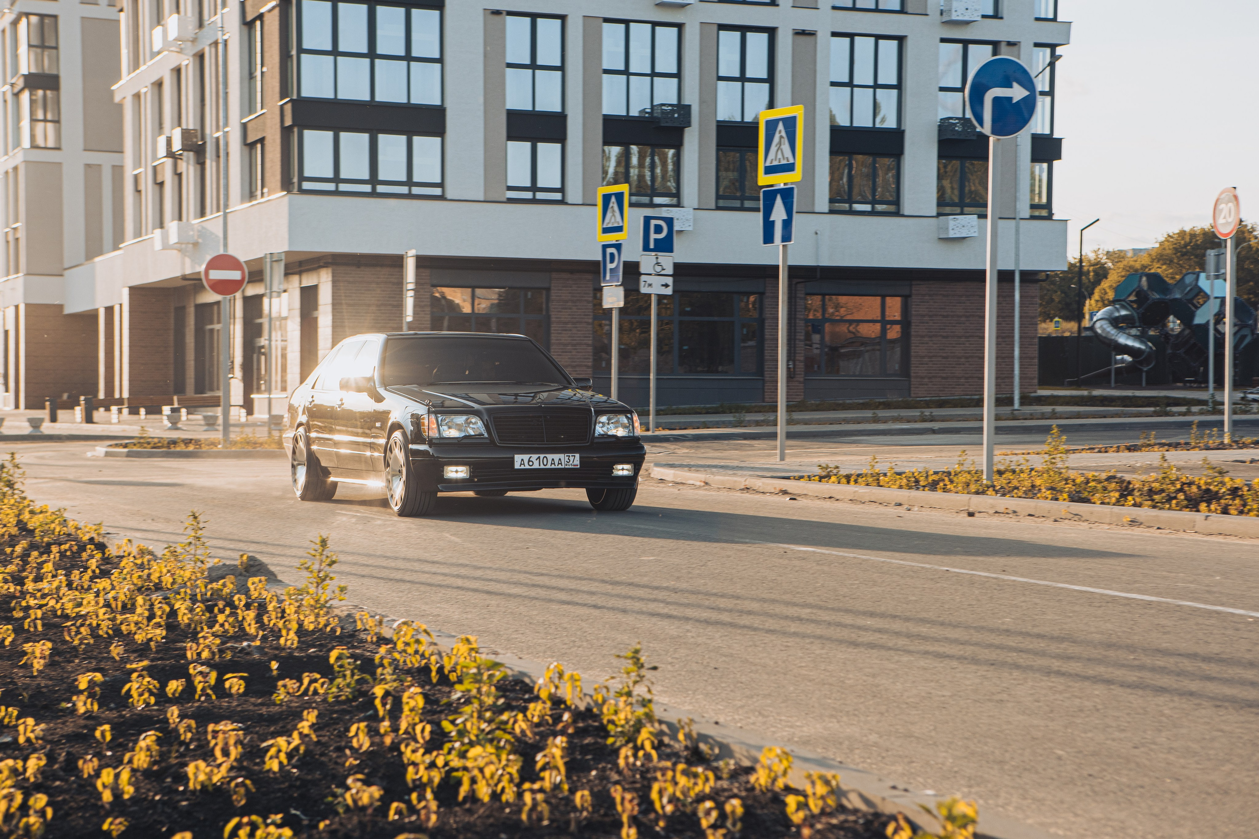 Mercedes-Benz W140. Авто Видеограф/фотограф в Иваново для Вашего бизнеса