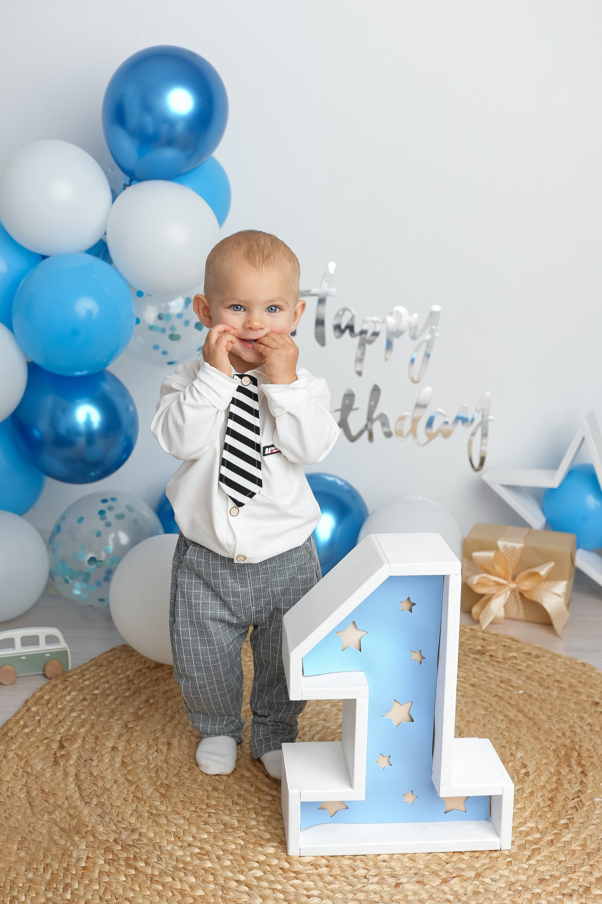 Год. Фотограф новорожденных и детский фотограф в Екатеринбурге Ксени