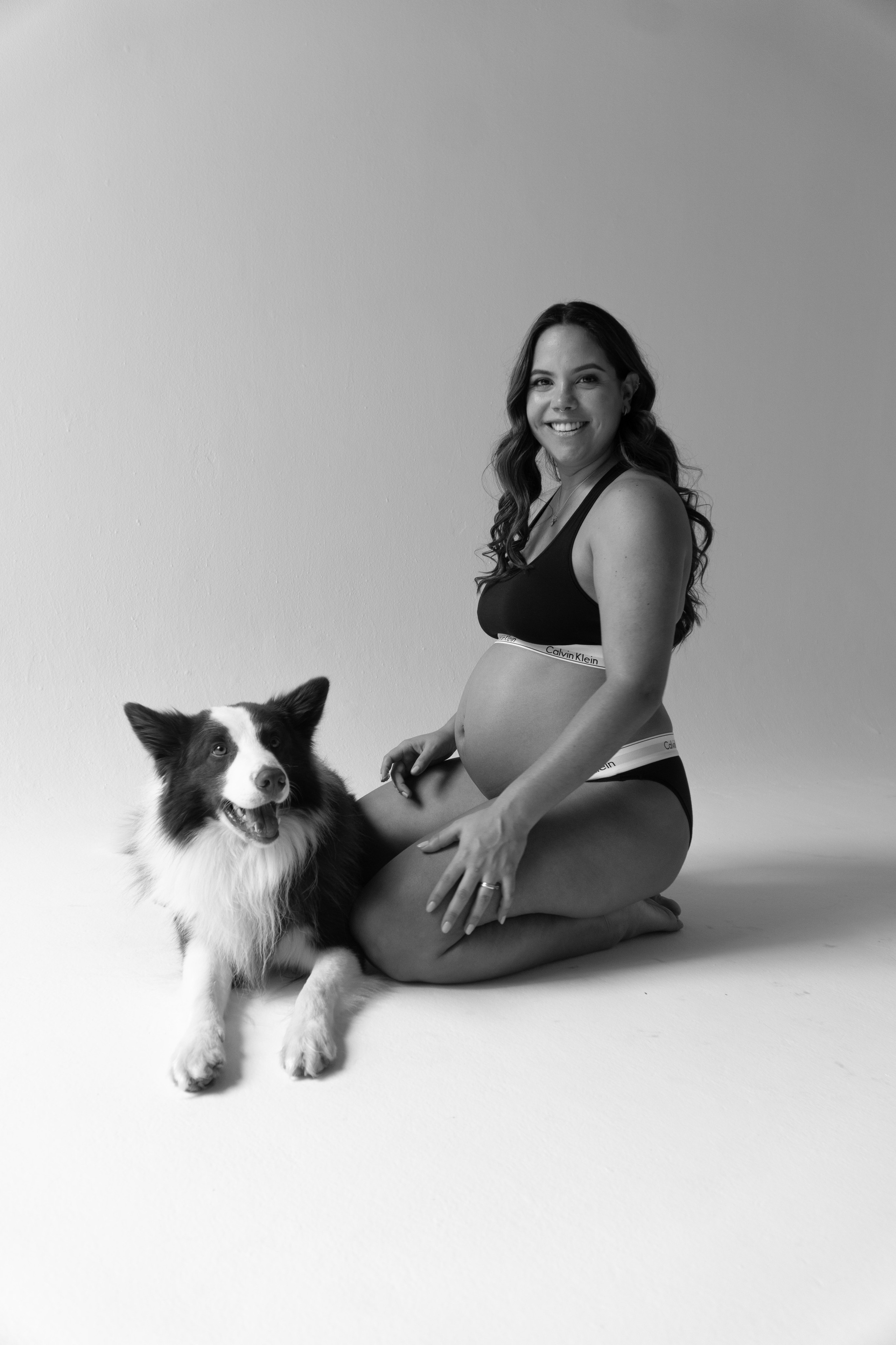 Andrea «en el estudio / in the studio». Wedding Photographer in Barcelona and Medellin