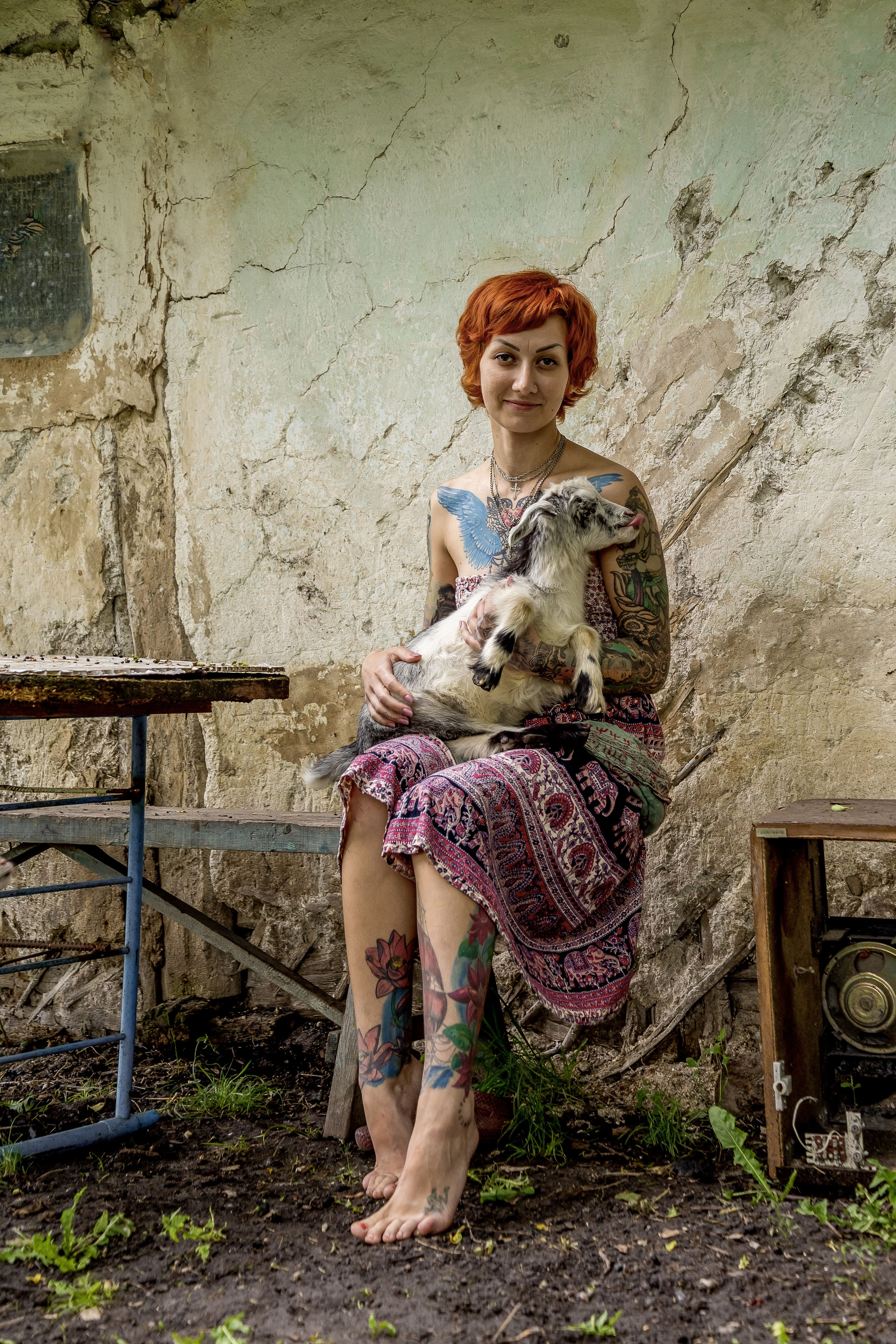 Девушка с козлятами. Bazarkom-photo.ru Фотограф Виктор Оськин в Старом Осколе