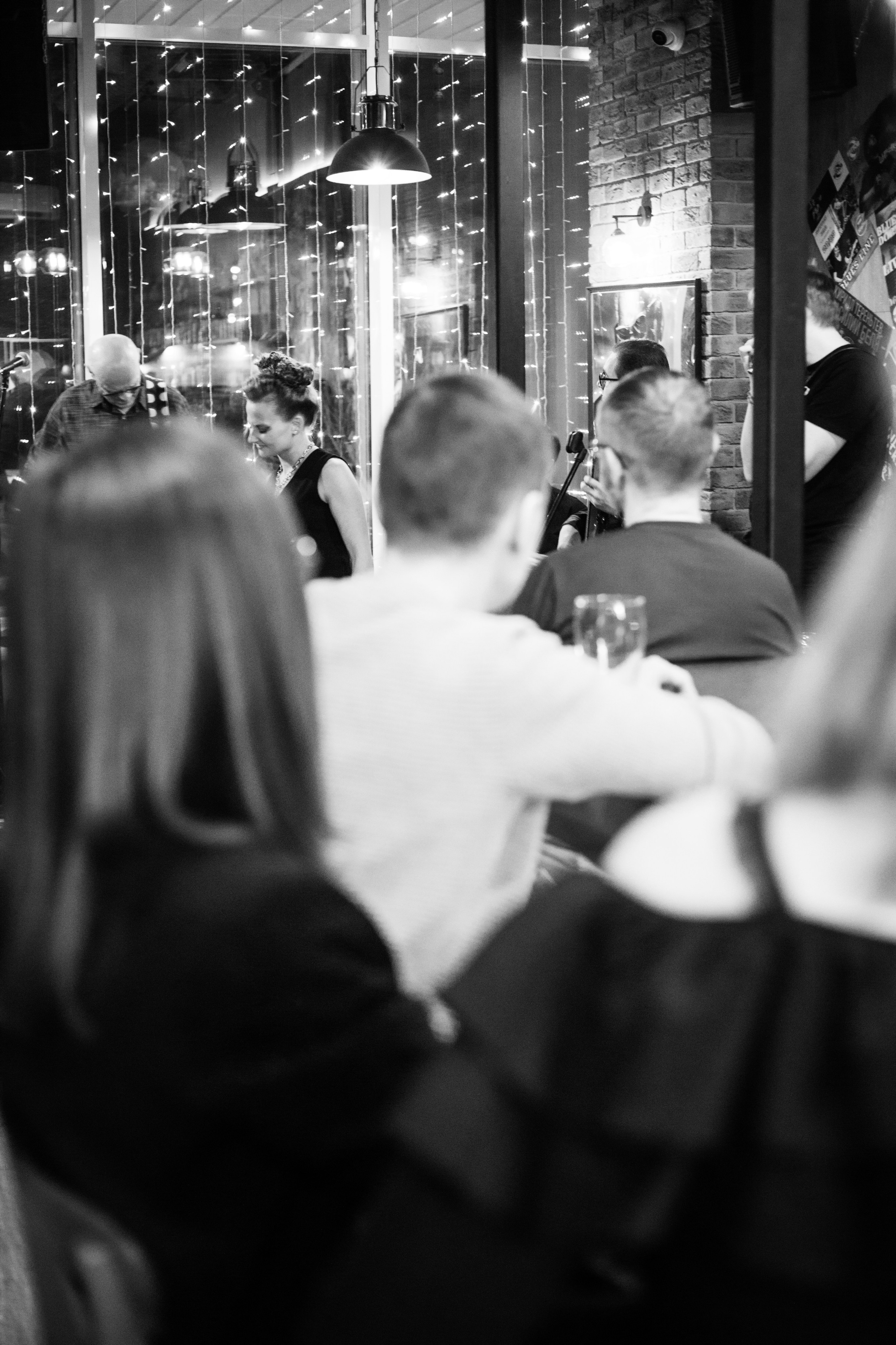 Button Bar — Red Satchel (25.11.2023). Фотограф Вадим Семак