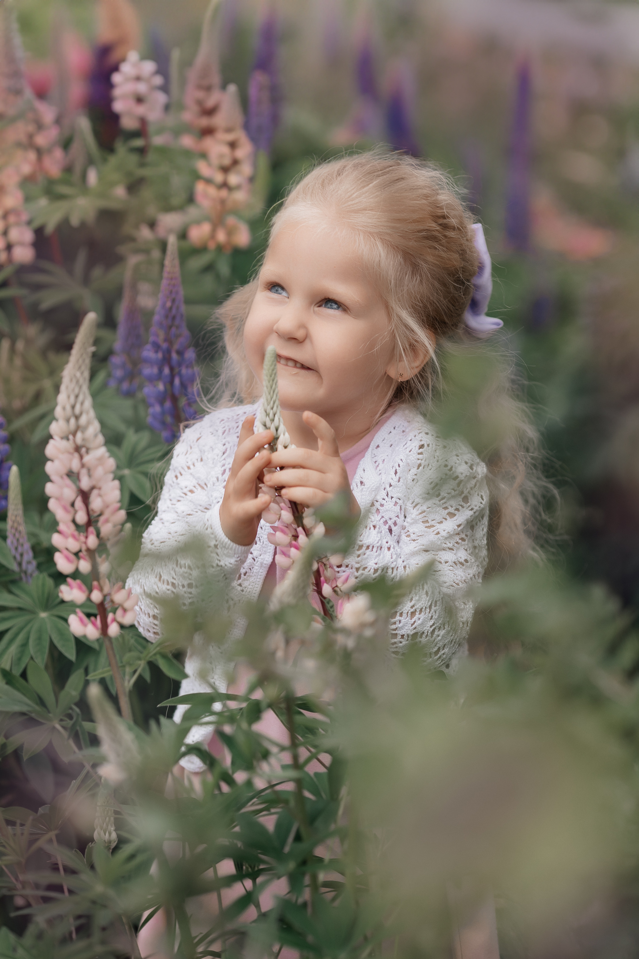 Люпины и дети. Фотограф женского портрета, беременности и материнства Харькова Елена