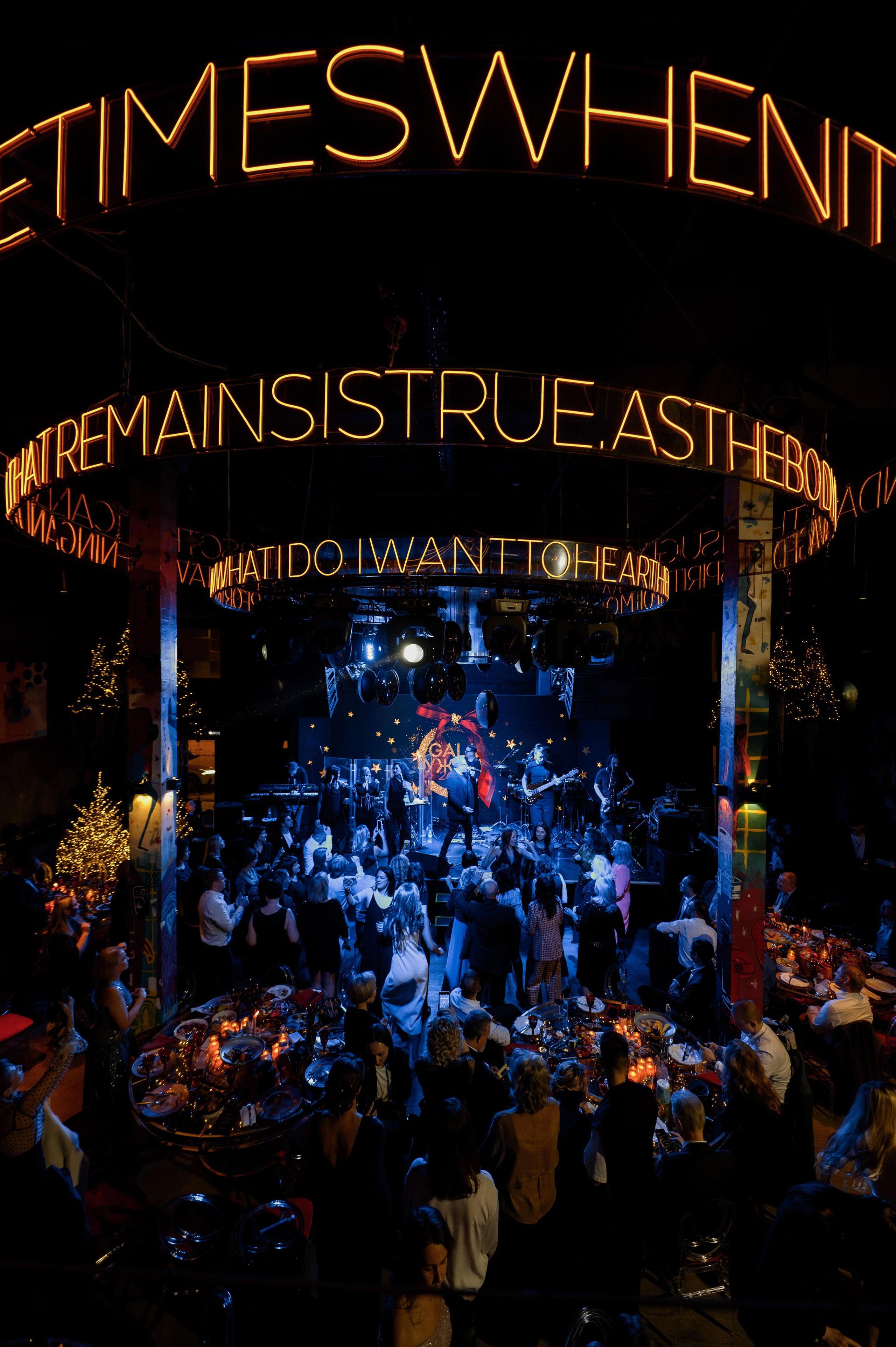 Корпоративные события. Алина Посторонка и Дима Мурашов