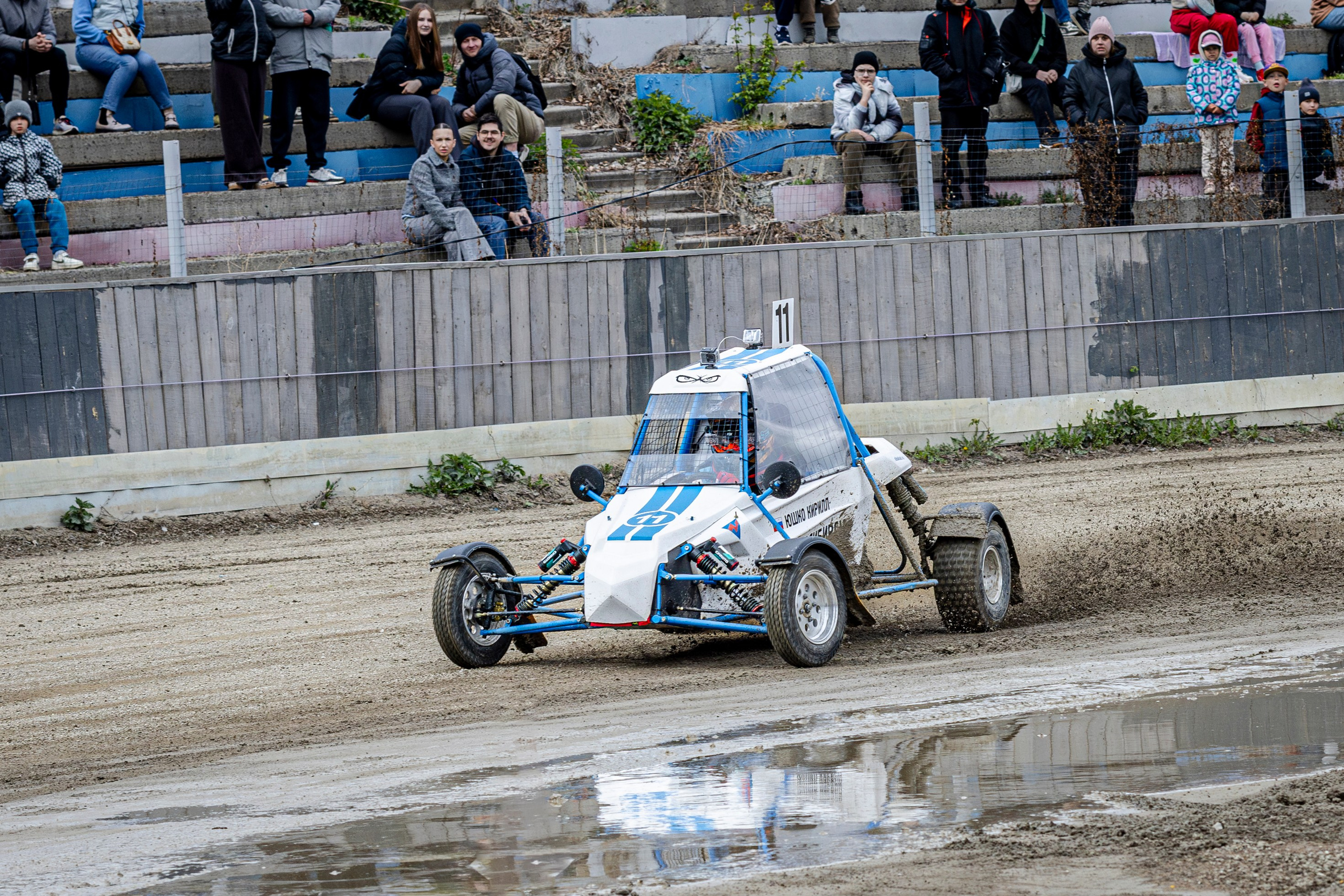 Автогонки на гаревой дорожке. Bertran Ordo